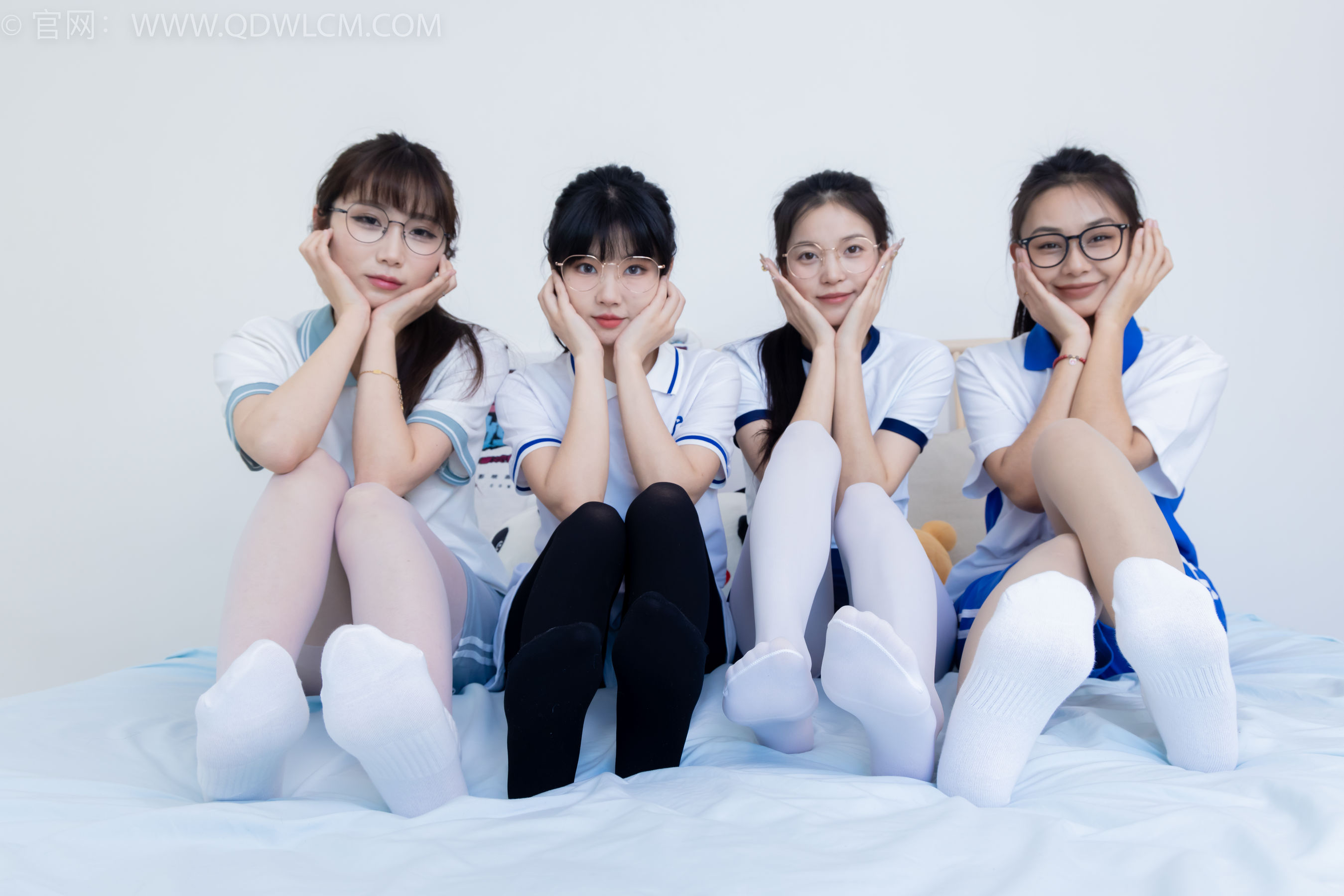 物恋传媒 No.2243 茯苓&岚岚&泡泡&米米 -新春快乐/(190P)