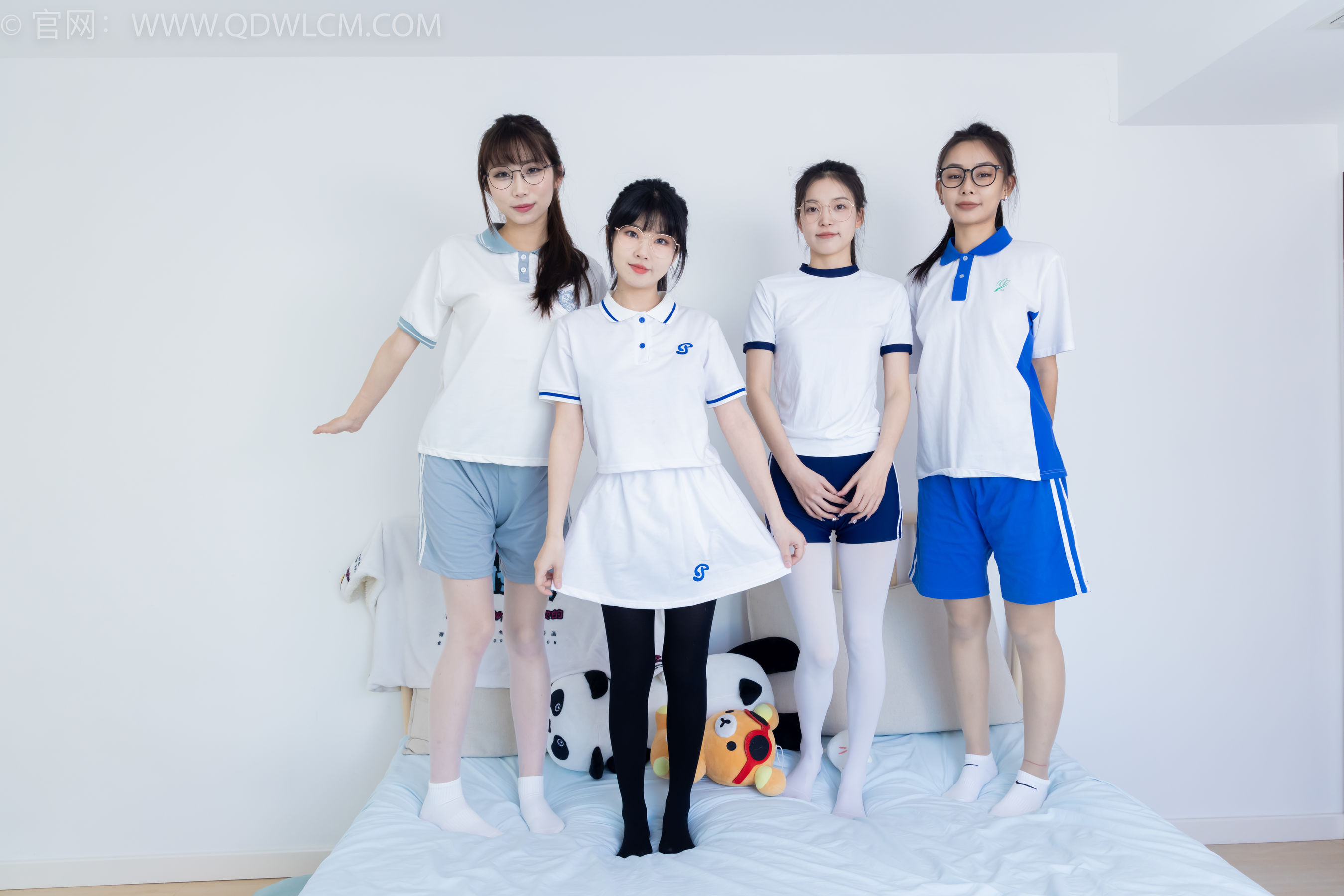 物恋传媒 No.2243 茯苓&岚岚&泡泡&米米 -新春快乐/(190P)