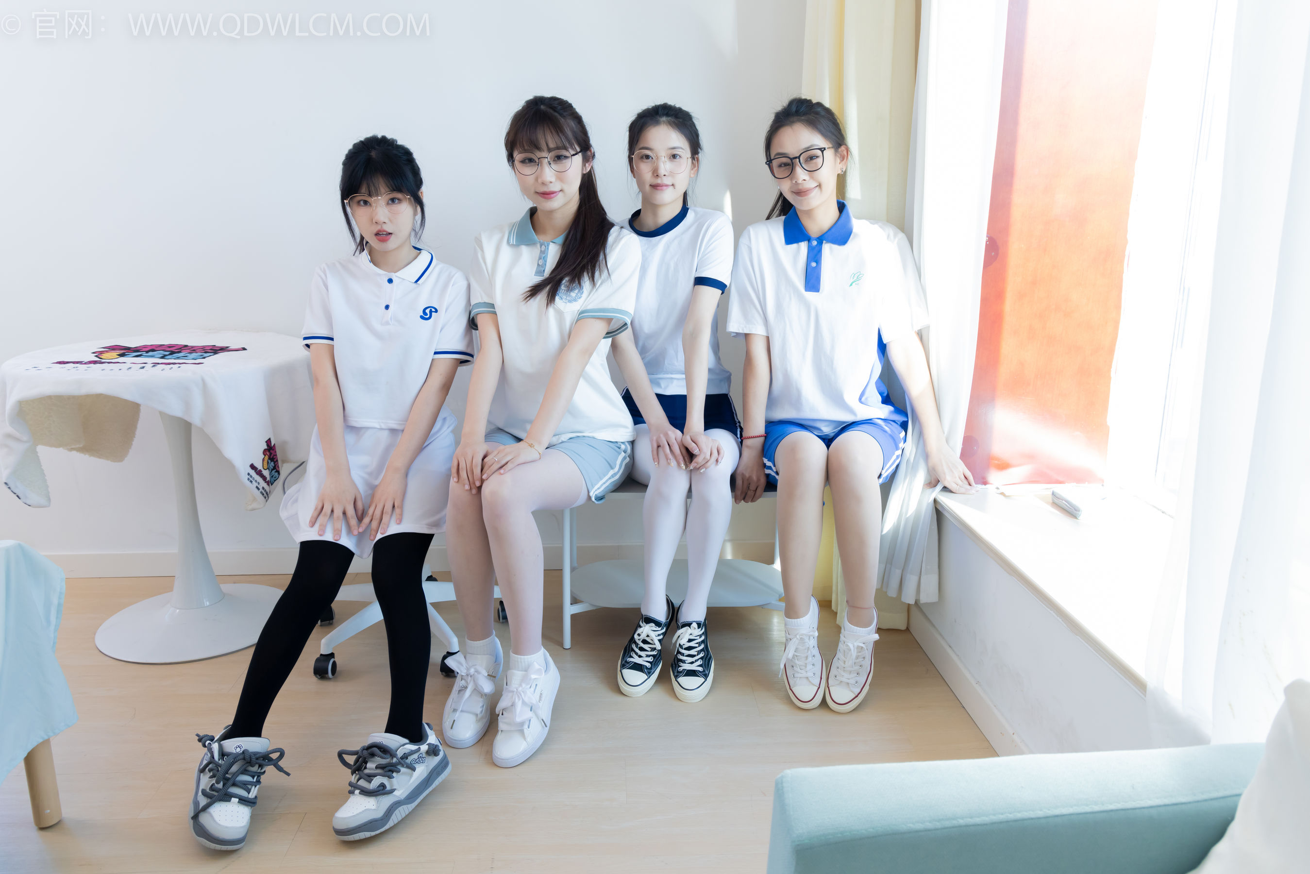 物恋传媒 No.2243 茯苓&岚岚&泡泡&米米 -新春快乐/(190P)