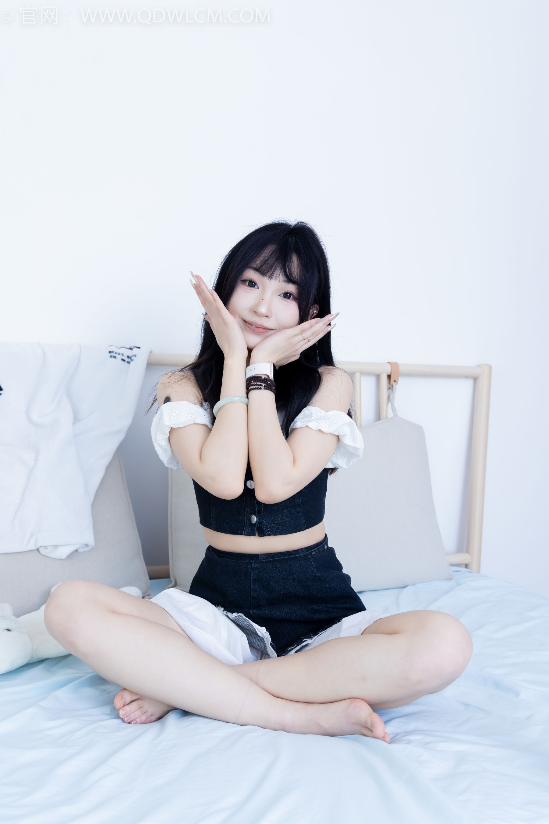 物恋传媒 No.2248 嘟嘟 -高跟凉鞋、薄黑丝、裸足/(160P)