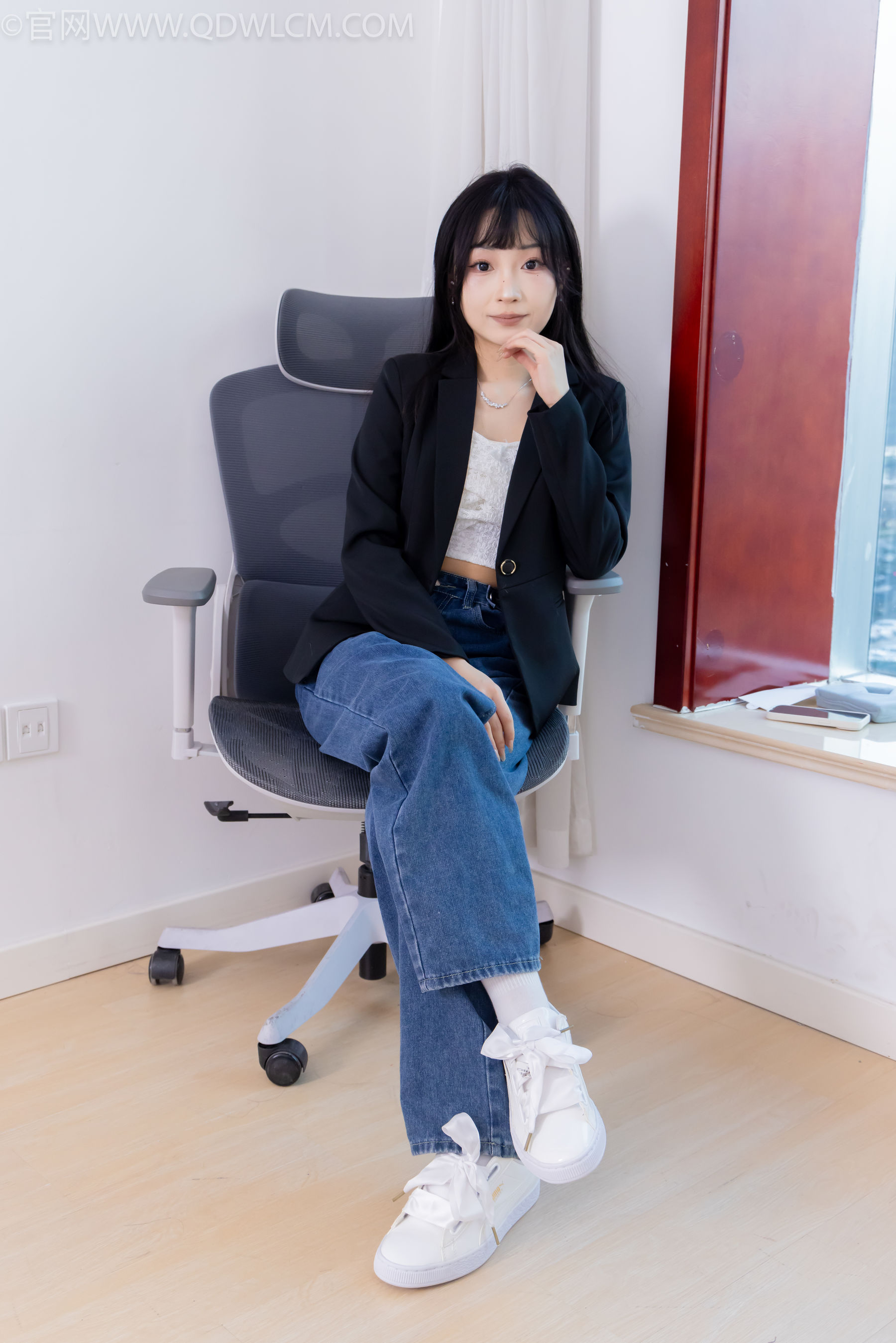 物恋传媒 No.2258 嘟嘟 -板鞋、白棉袜、裸足/(161P)