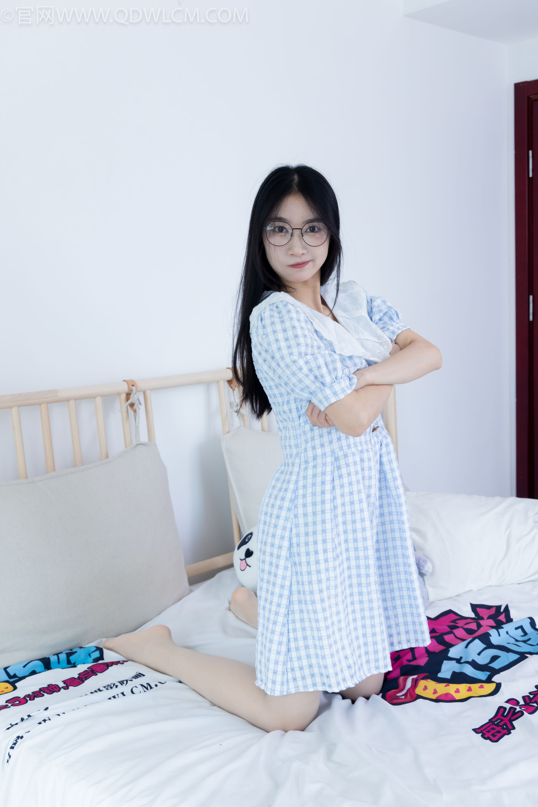 物恋传媒 No.2261 小影 -高跟鞋、白棉袜、薄肉丝/(167P)