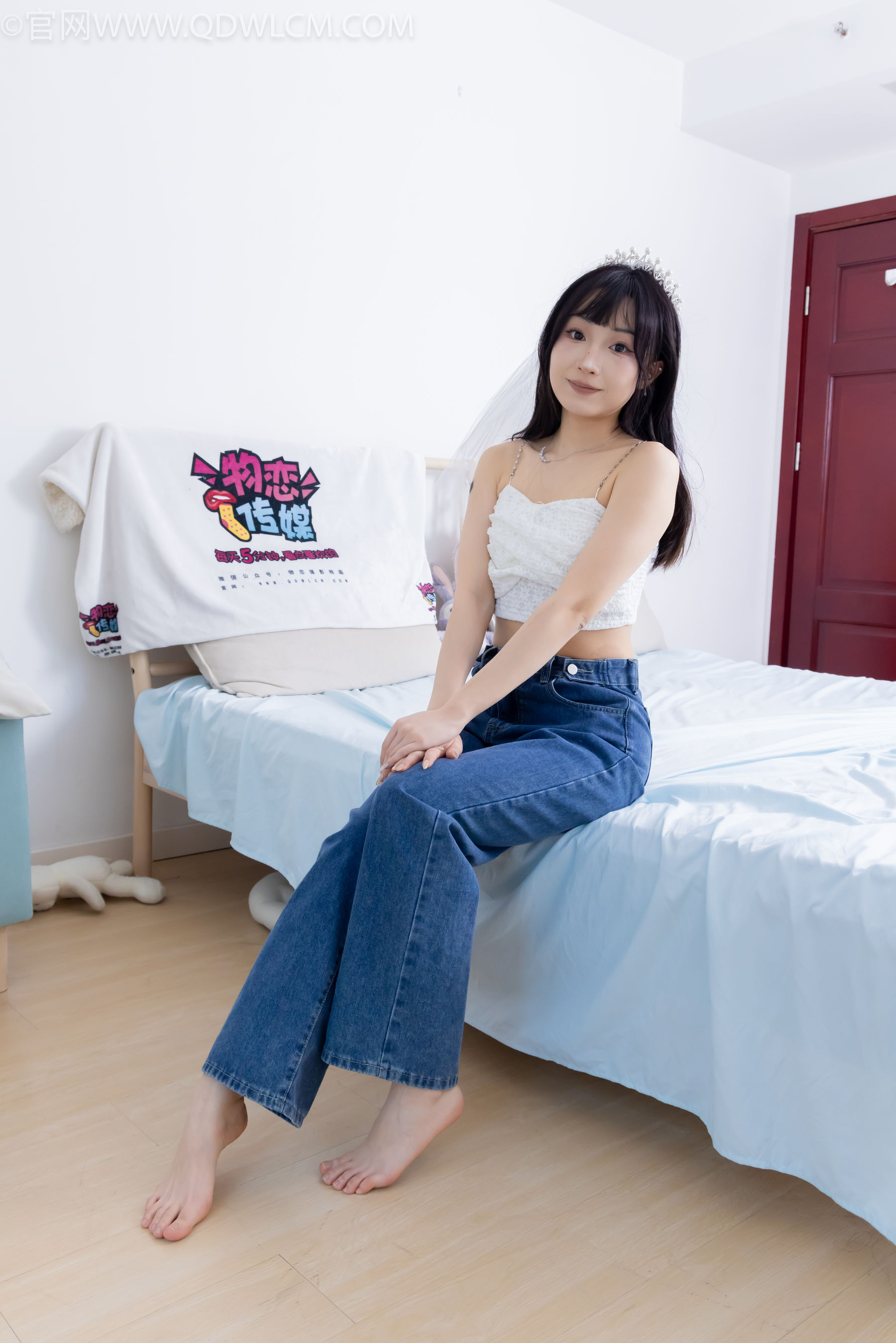 物恋传媒 No.2258 嘟嘟 -板鞋、白棉袜、裸足/(161P)