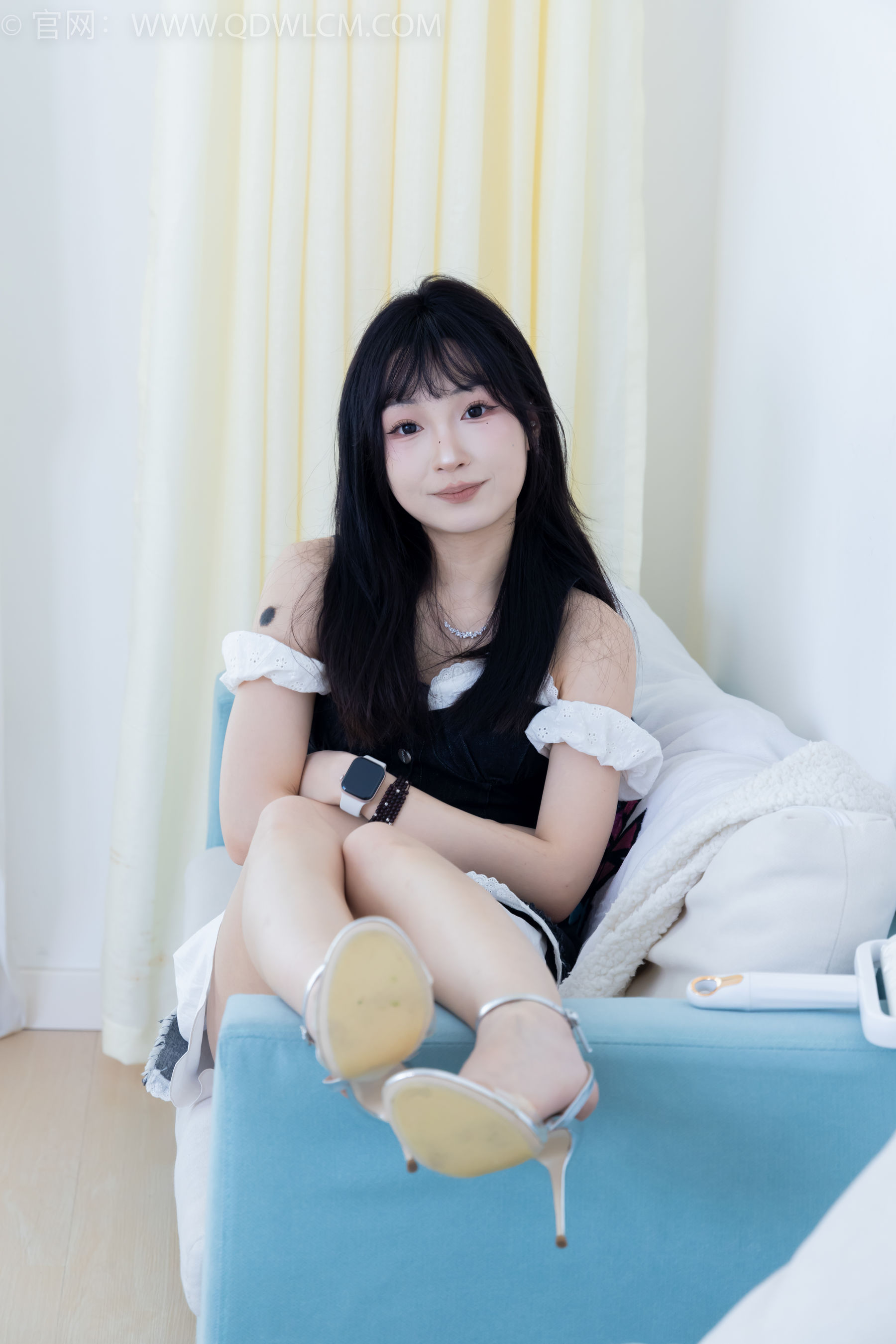 物恋传媒 No.2248 嘟嘟 -高跟凉鞋、薄黑丝、裸足/(160P)