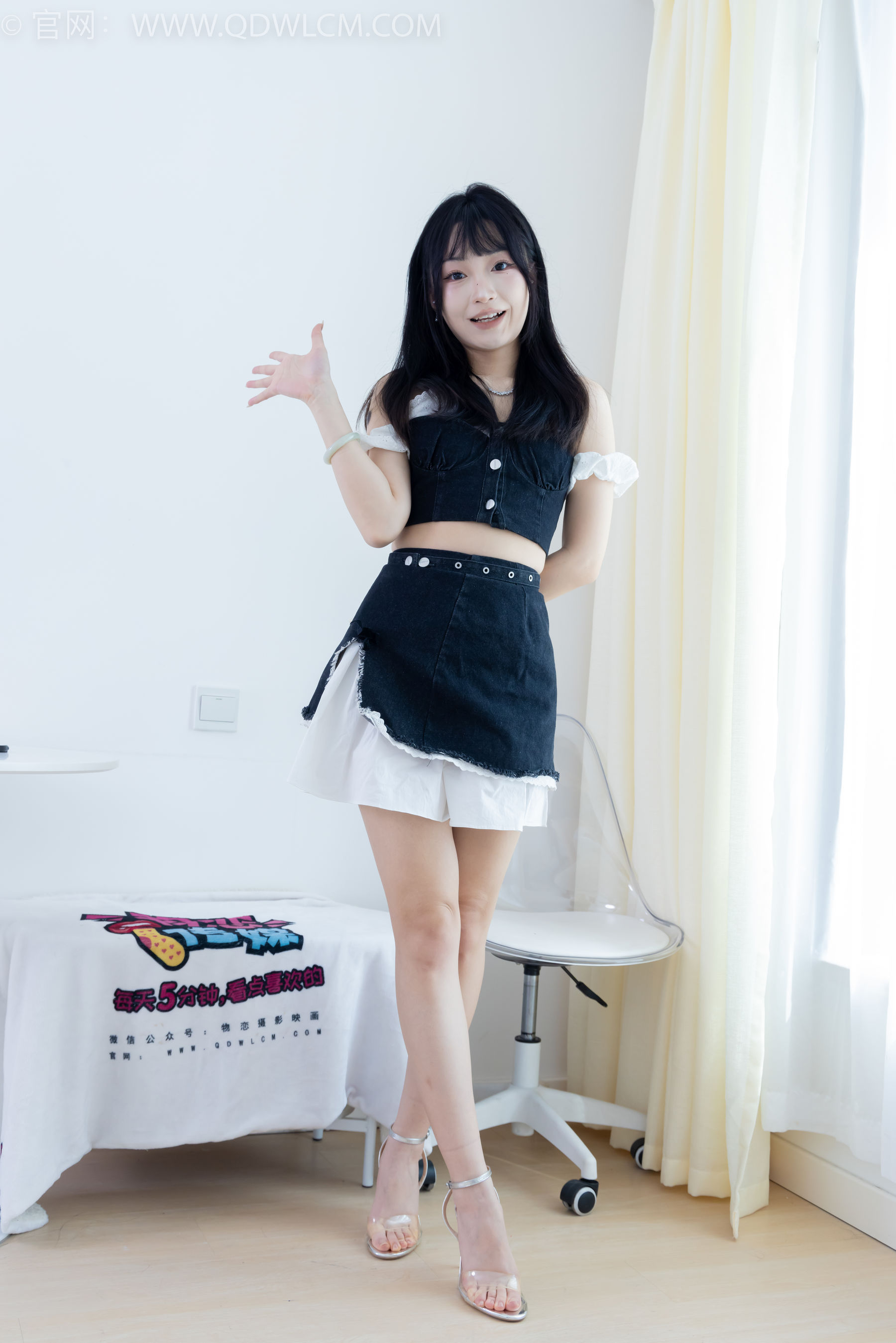 物恋传媒 No.2248 嘟嘟 -高跟凉鞋、薄黑丝、裸足/(160P)