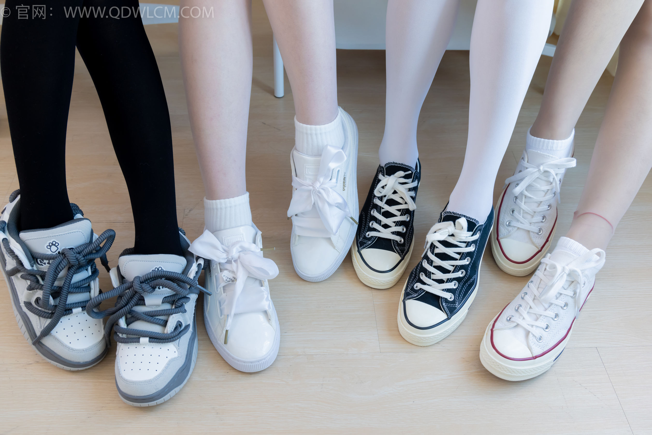 物恋传媒 No.2243 茯苓&岚岚&泡泡&米米 -新春快乐/(190P)