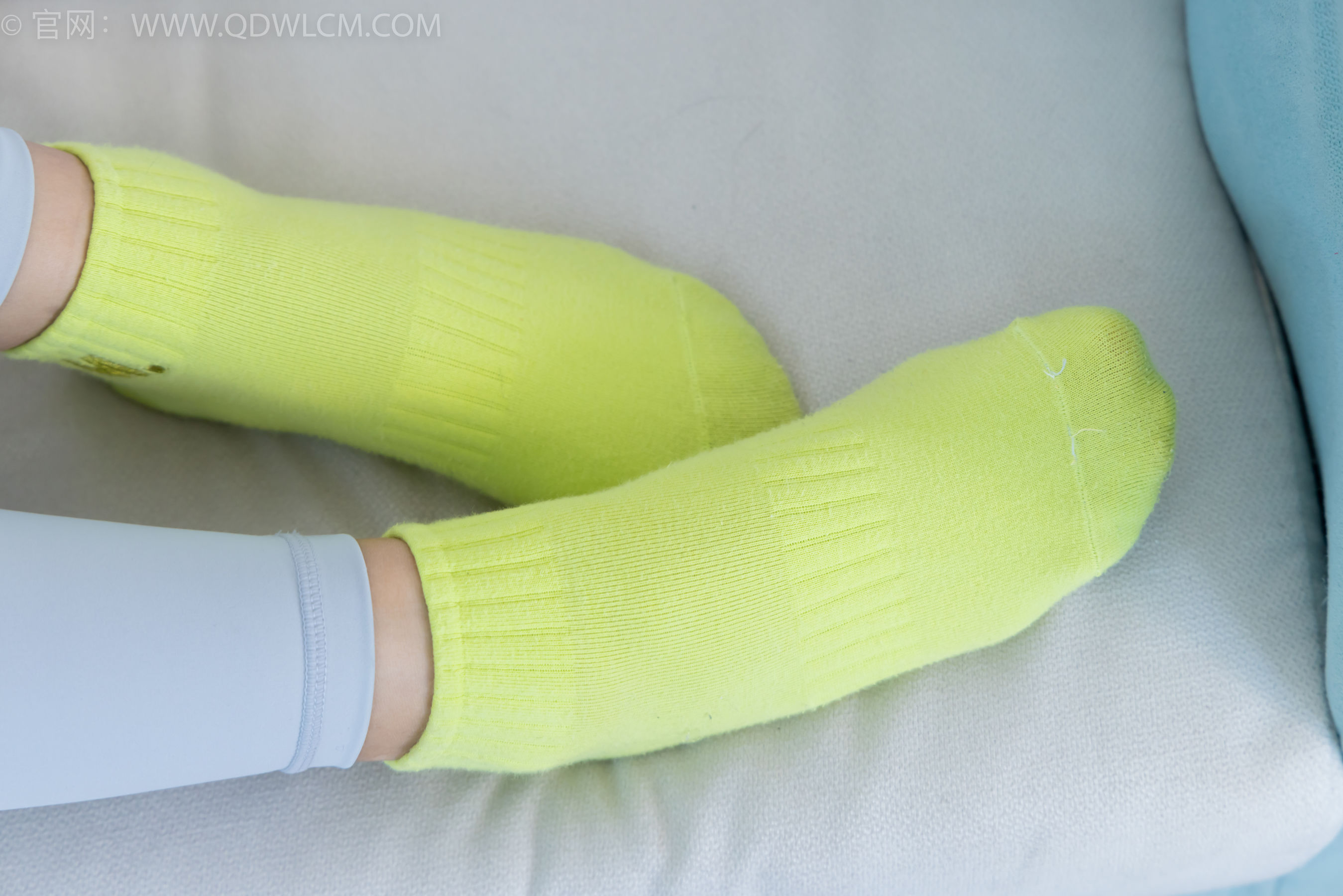 物恋传媒 No.2254 岚岚 -瑜伽裤、板鞋、两双棉袜/(160P)