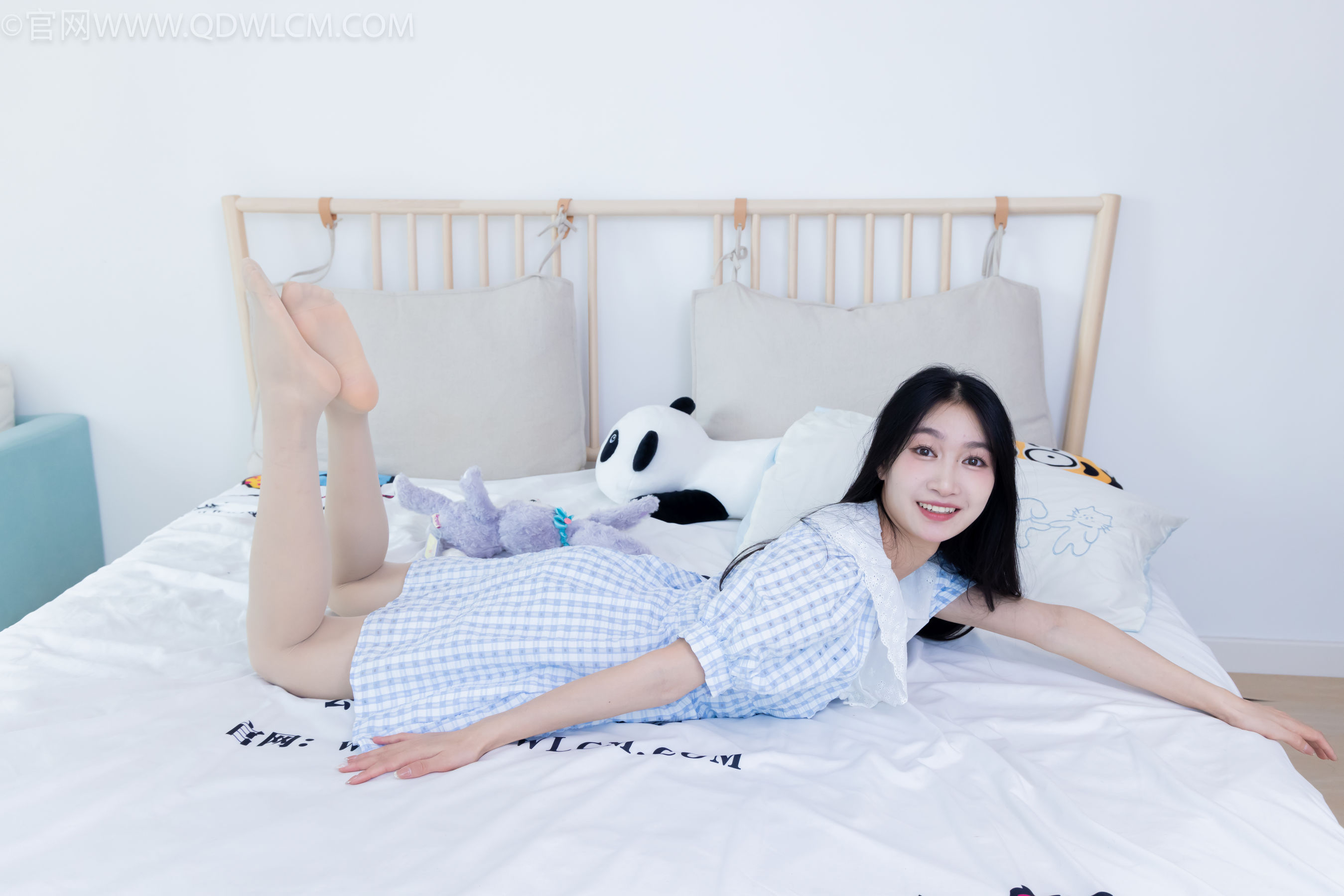 物恋传媒 No.2261 小影 -高跟鞋、白棉袜、薄肉丝/(167P)