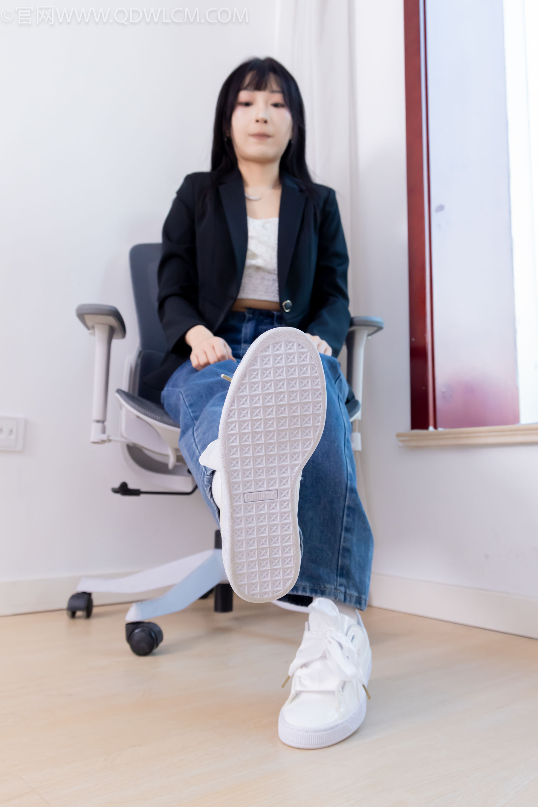 物恋传媒 No.2258 嘟嘟 -板鞋、白棉袜、裸足/(161P)