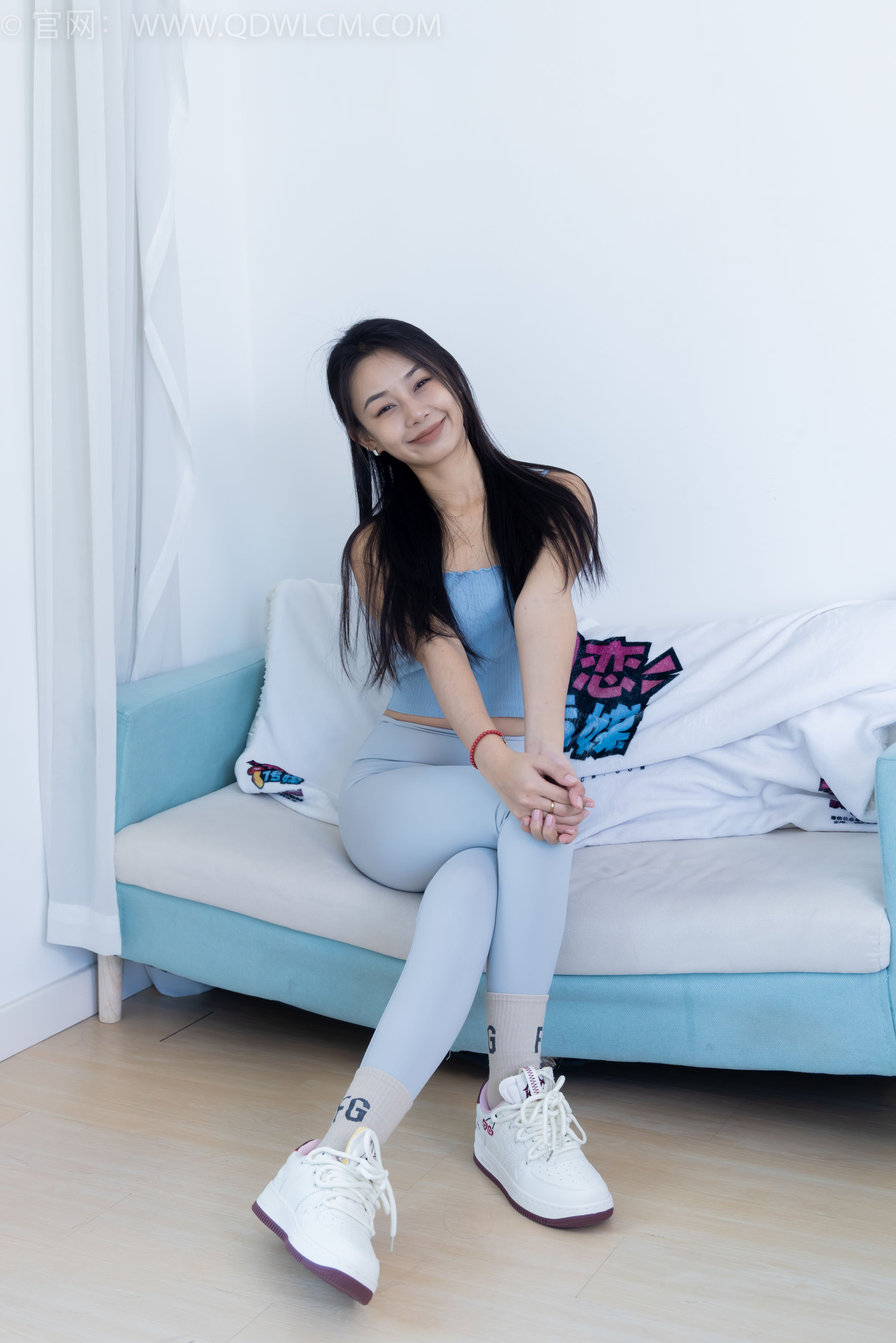 物恋传媒 No.2254 岚岚 -瑜伽裤、板鞋、两双棉袜/(160P)