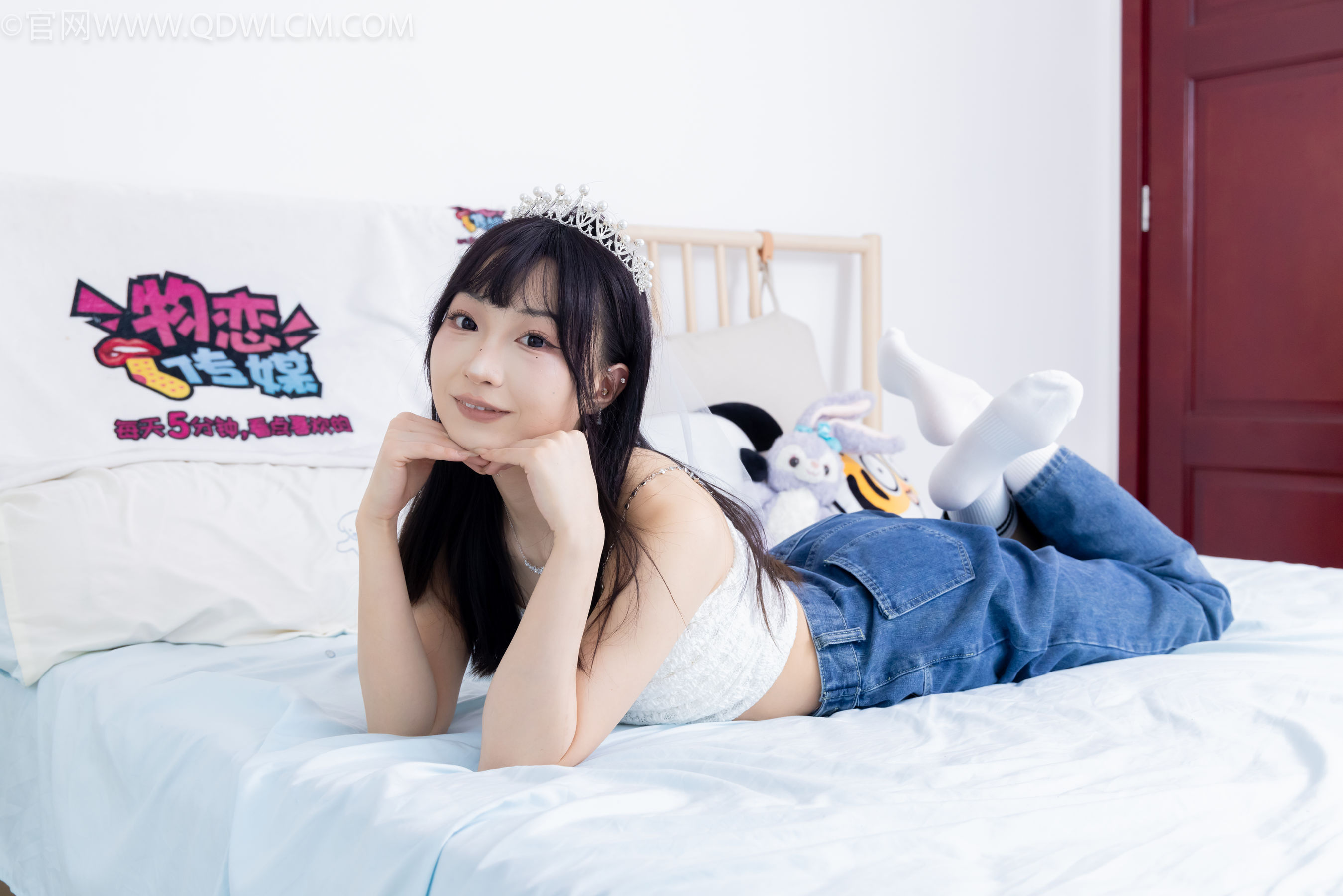 物恋传媒 No.2258 嘟嘟 -板鞋、白棉袜、裸足/(161P)