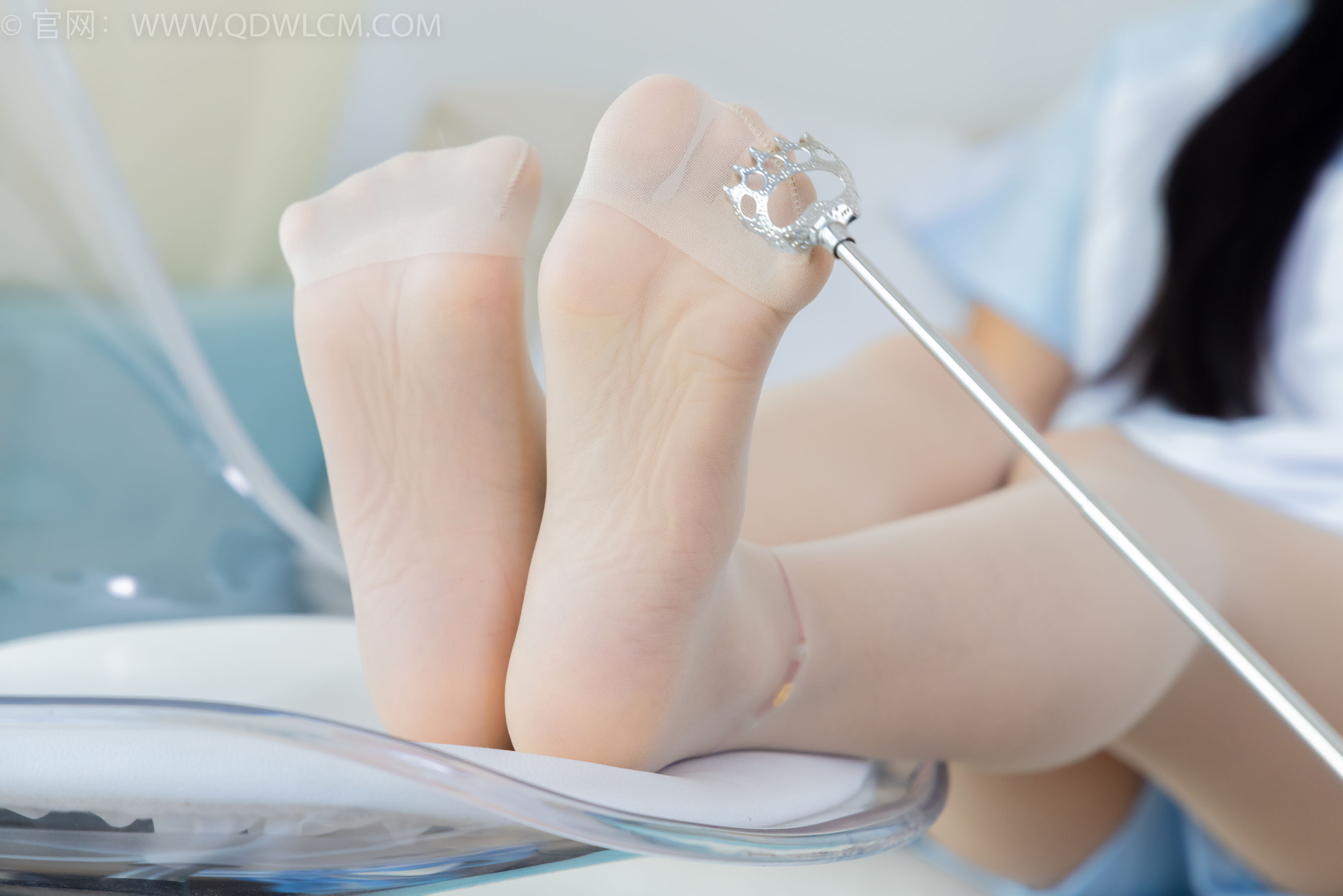 物恋传媒 No.2250 岚岚 -板鞋、白棉袜、薄肉丝、老头乐挠脚剧情/(150P)