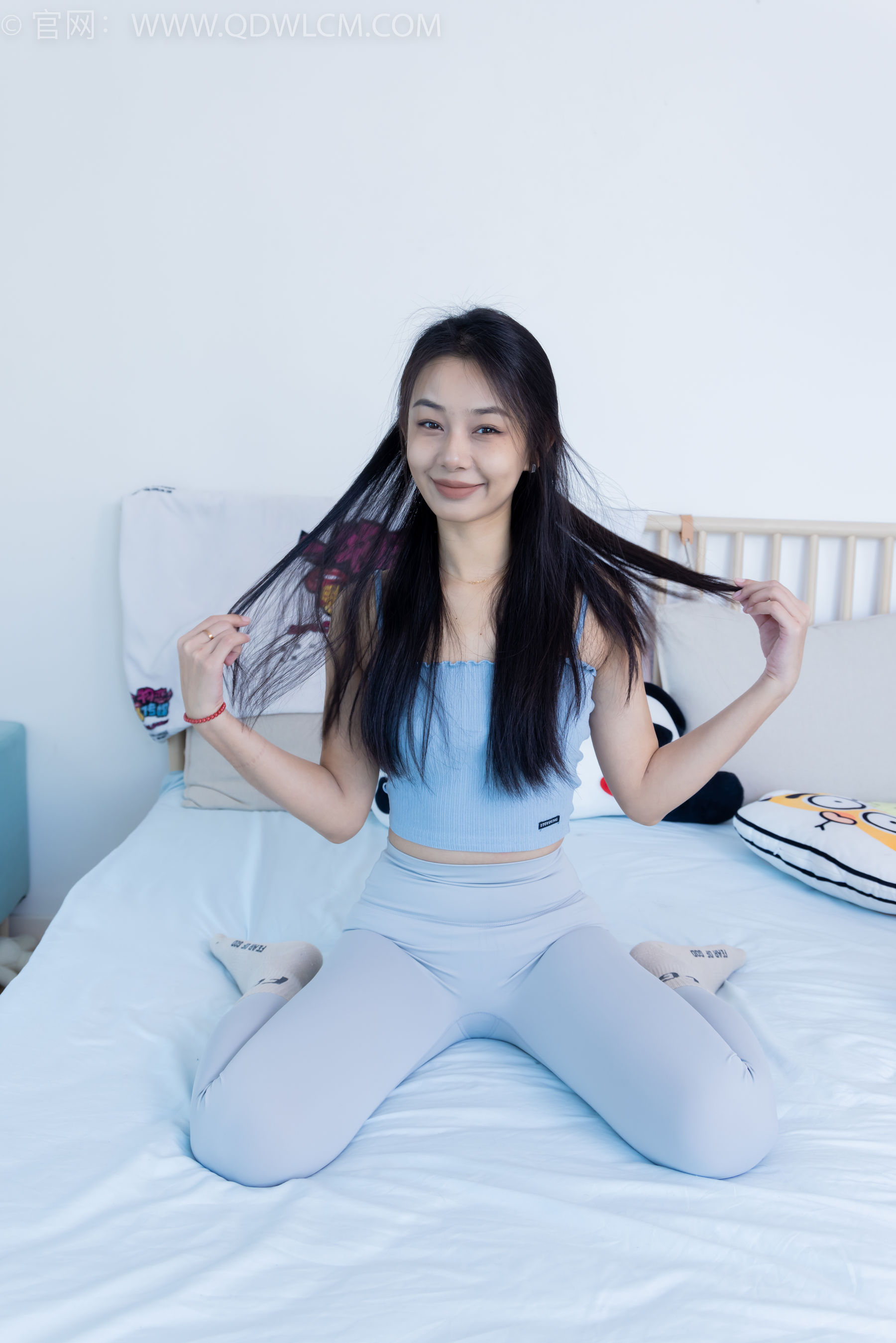 物恋传媒 No.2254 岚岚 -瑜伽裤、板鞋、两双棉袜/(160P)