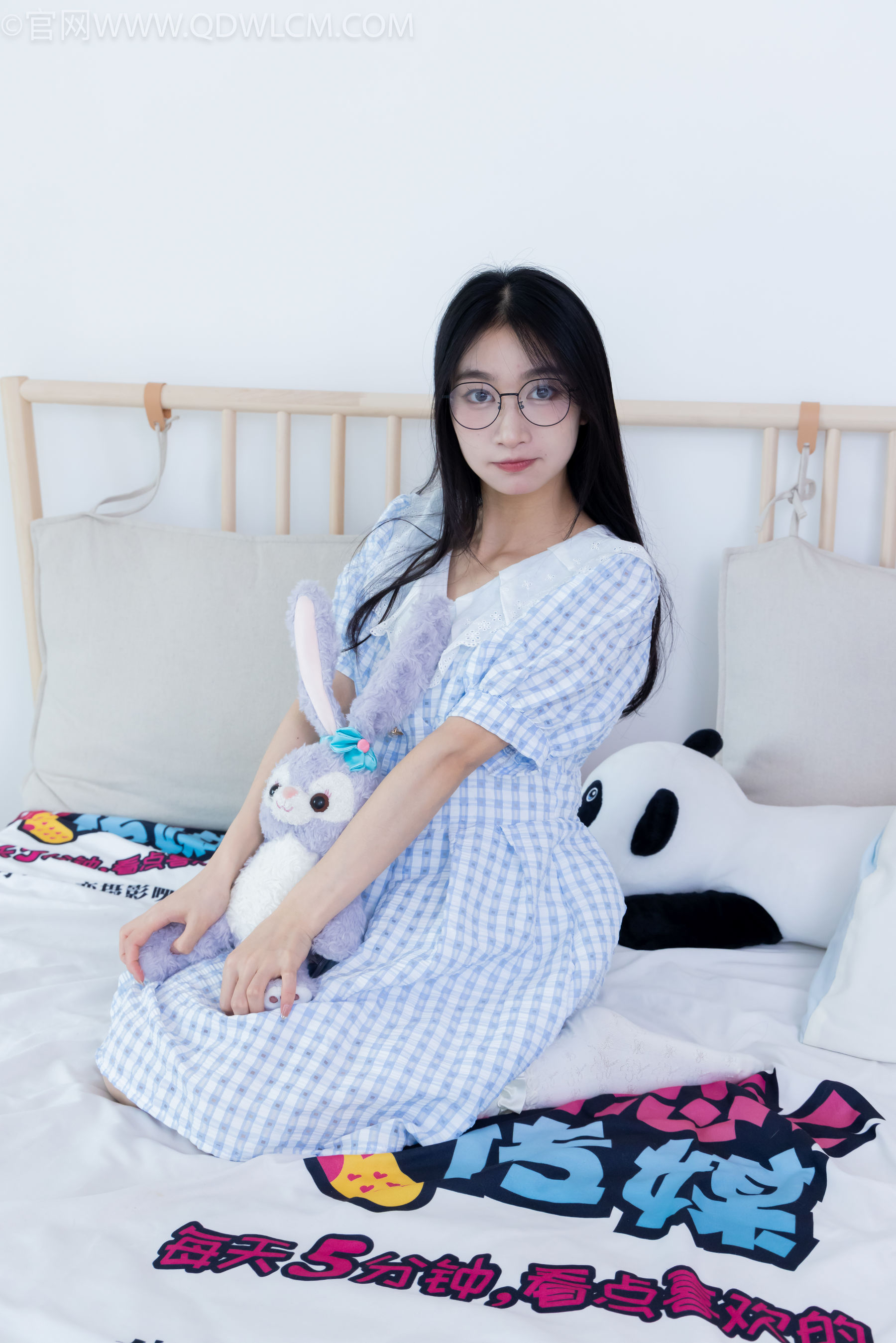 物恋传媒 No.2261 小影 -高跟鞋、白棉袜、薄肉丝/(167P)