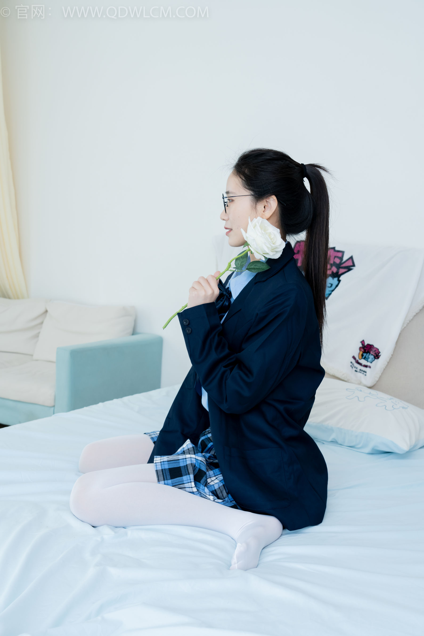 物恋传媒 No.2244 菜菜 -皮鞋、厚白丝、jk制服、皮筋绑脚老头乐挠脚剧情/(160P)