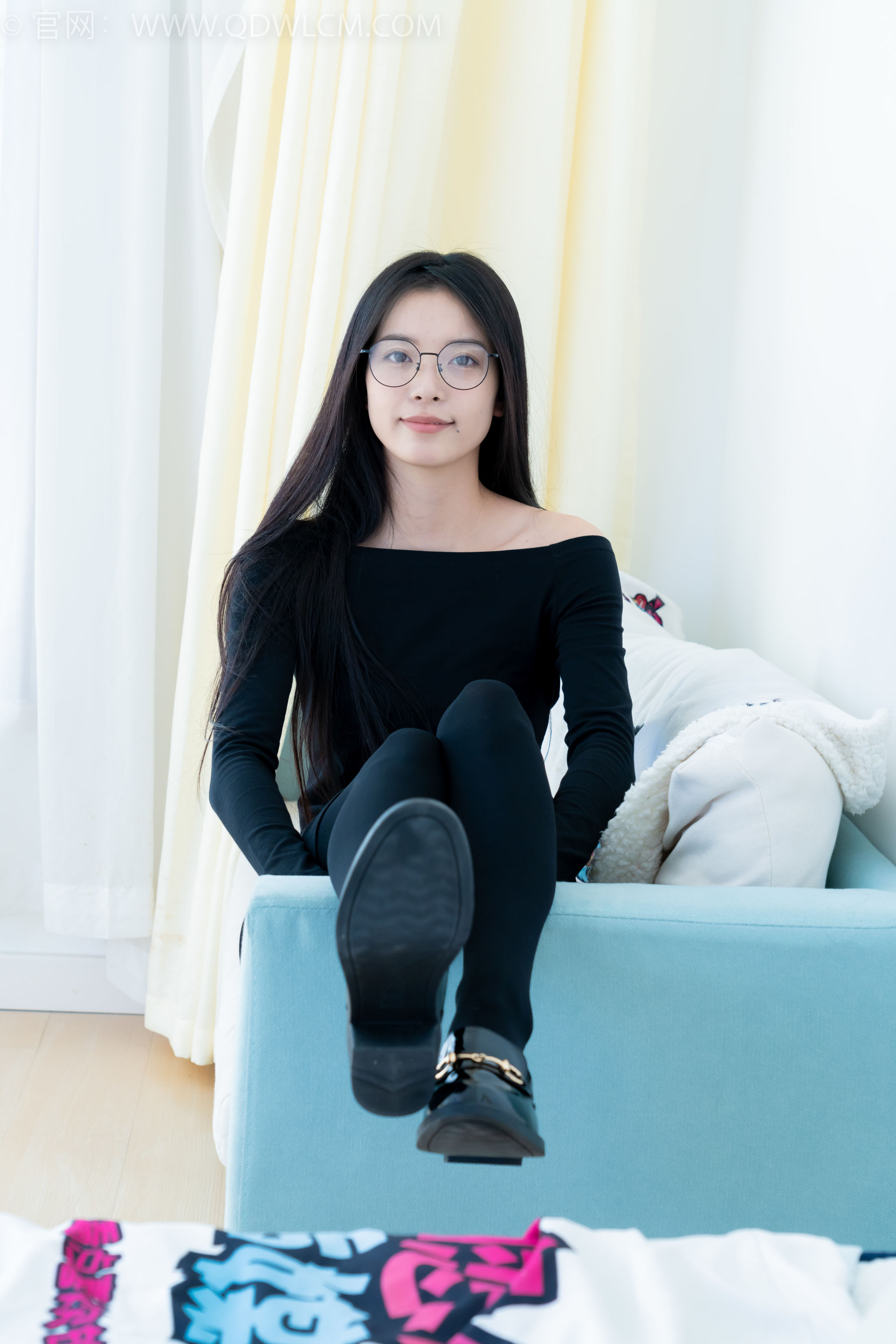 物恋传媒 No.2256 茯苓 -平底鞋、厚肉丝、厚黑丝、皮筋绑脚和挠脚心剧情/(220P)