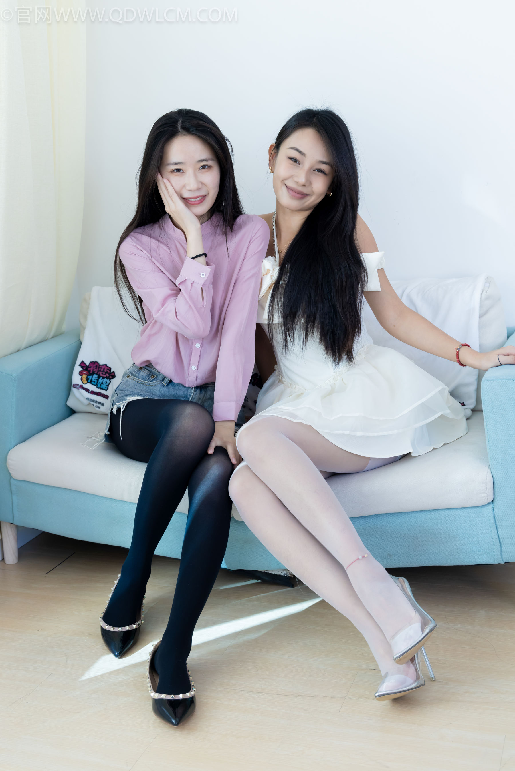 物恋传媒 No.2259 菜菜&岚岚 -平底鞋、高跟鞋、厚黑丝、薄白丝、裸足、运功疗伤剧情/(170P)