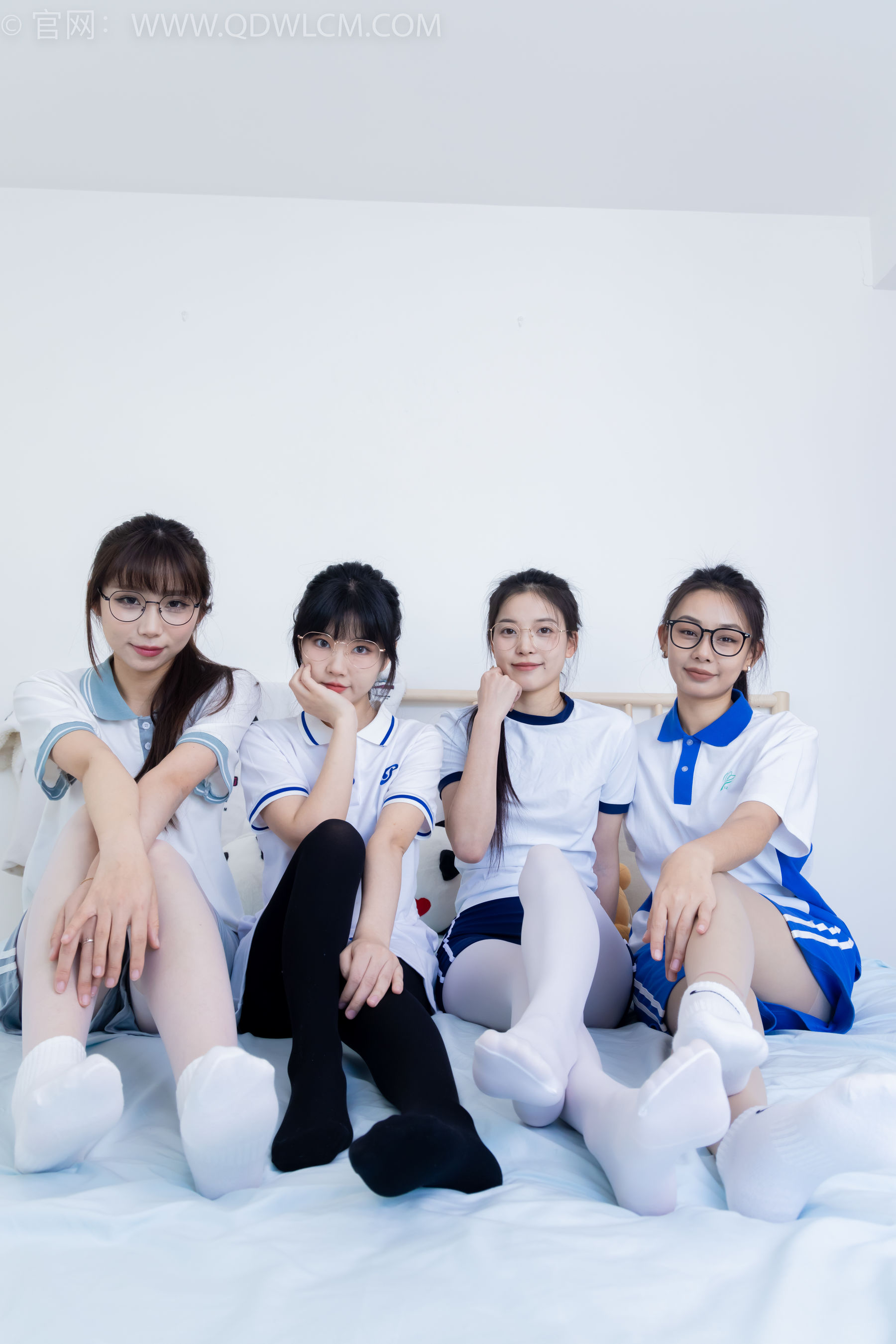 物恋传媒 No.2243 茯苓&岚岚&泡泡&米米 -新春快乐/(190P)