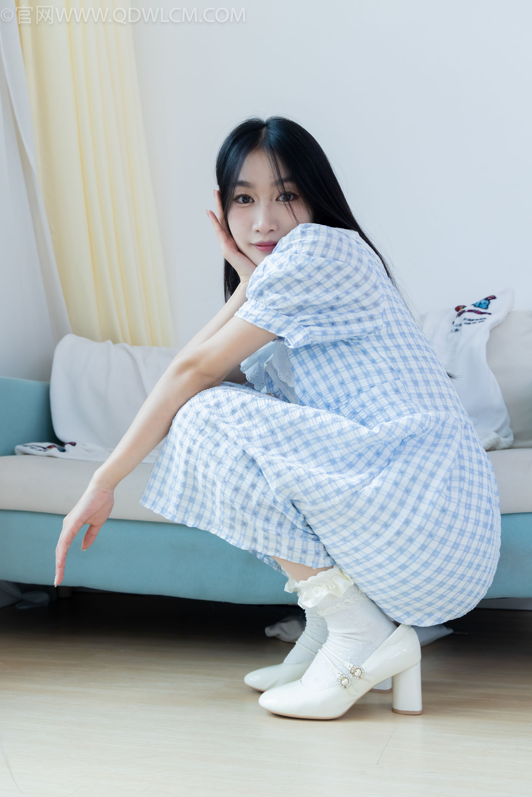 物恋传媒 No.2261 小影 -高跟鞋、白棉袜、薄肉丝/(167P)