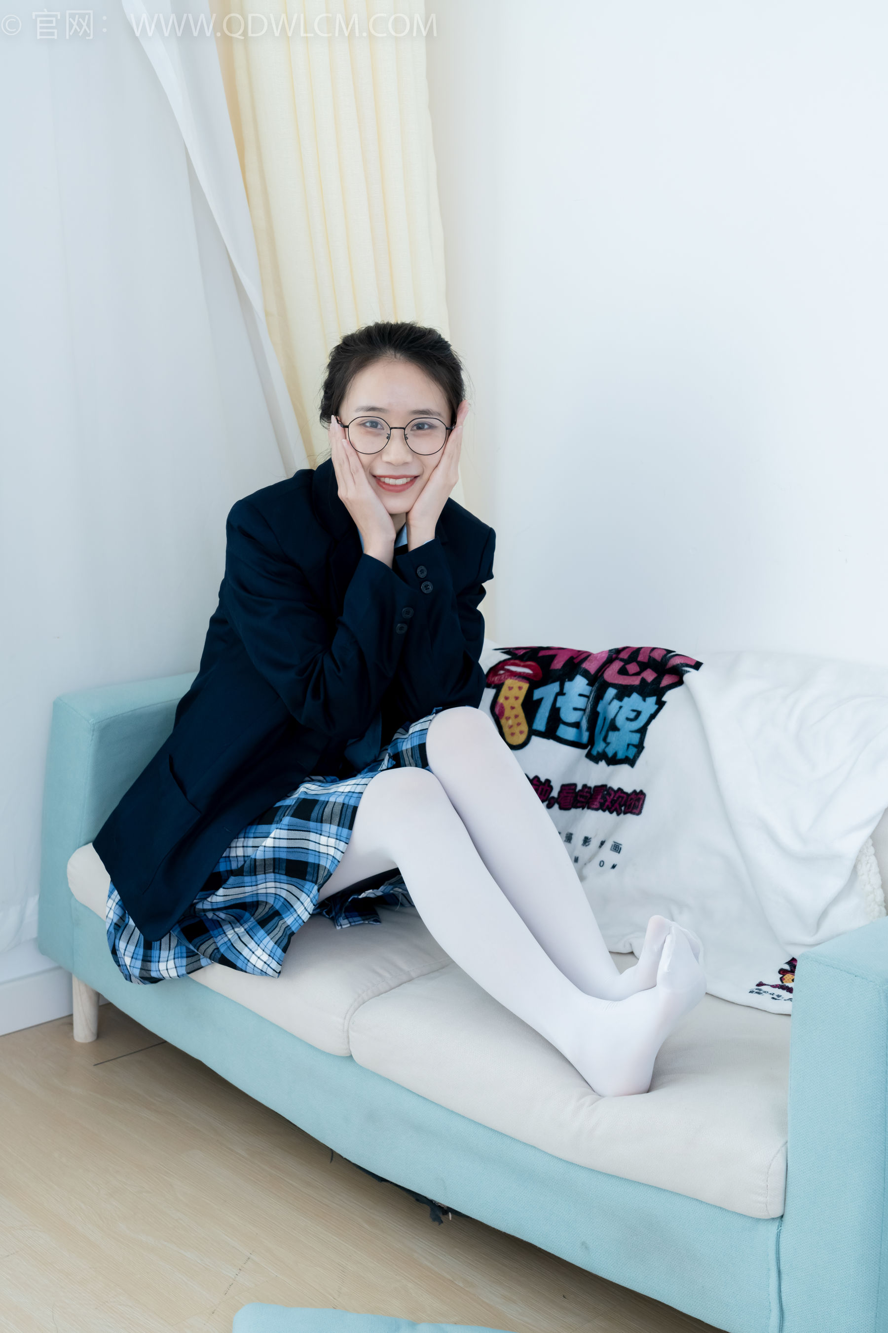 物恋传媒 No.2244 菜菜 -皮鞋、厚白丝、jk制服、皮筋绑脚老头乐挠脚剧情/(160P)