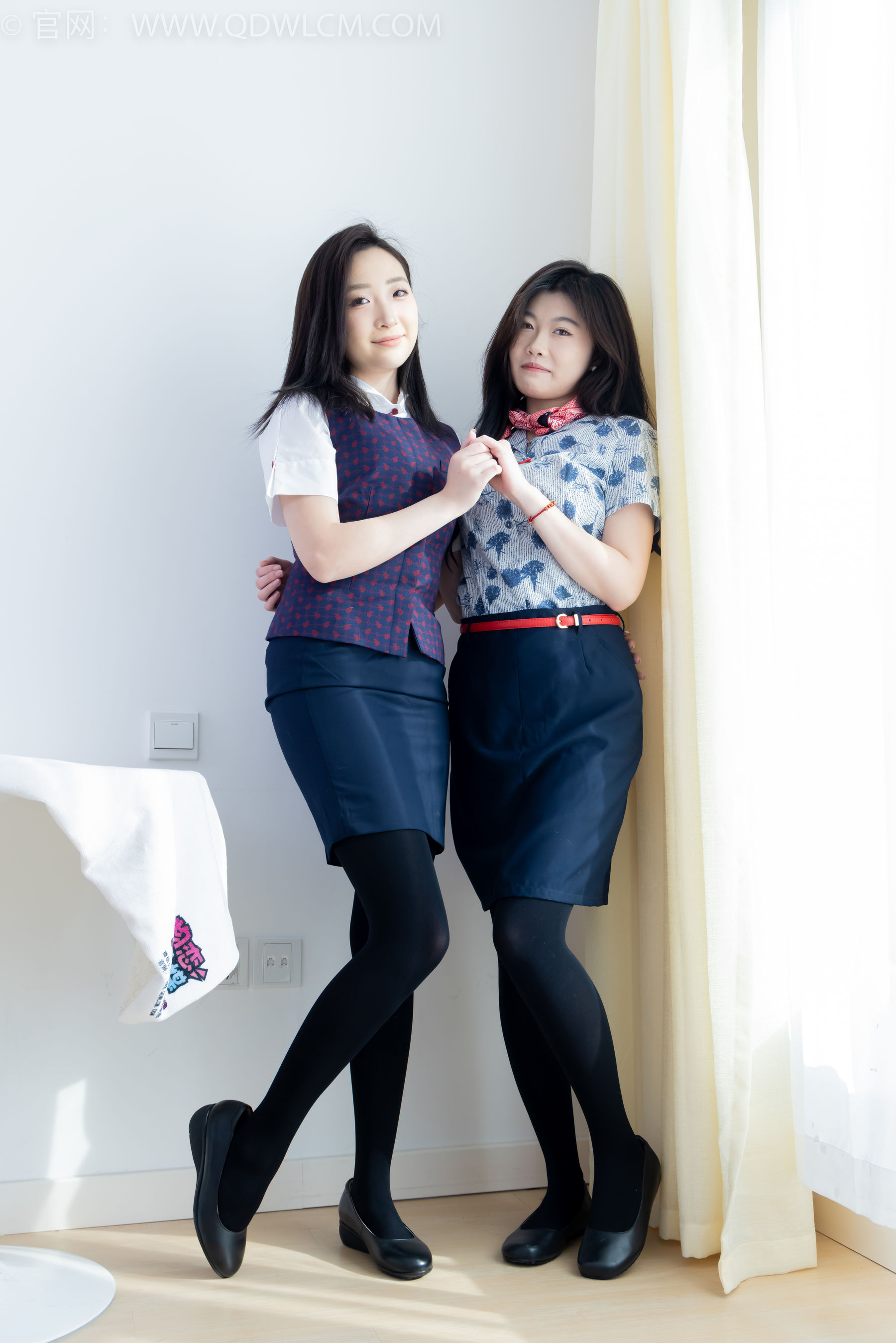 物恋传媒 No.2232 恬恬&樱桃 -皮鞋、厚黑丝、裸足、空姐制服/(150P)