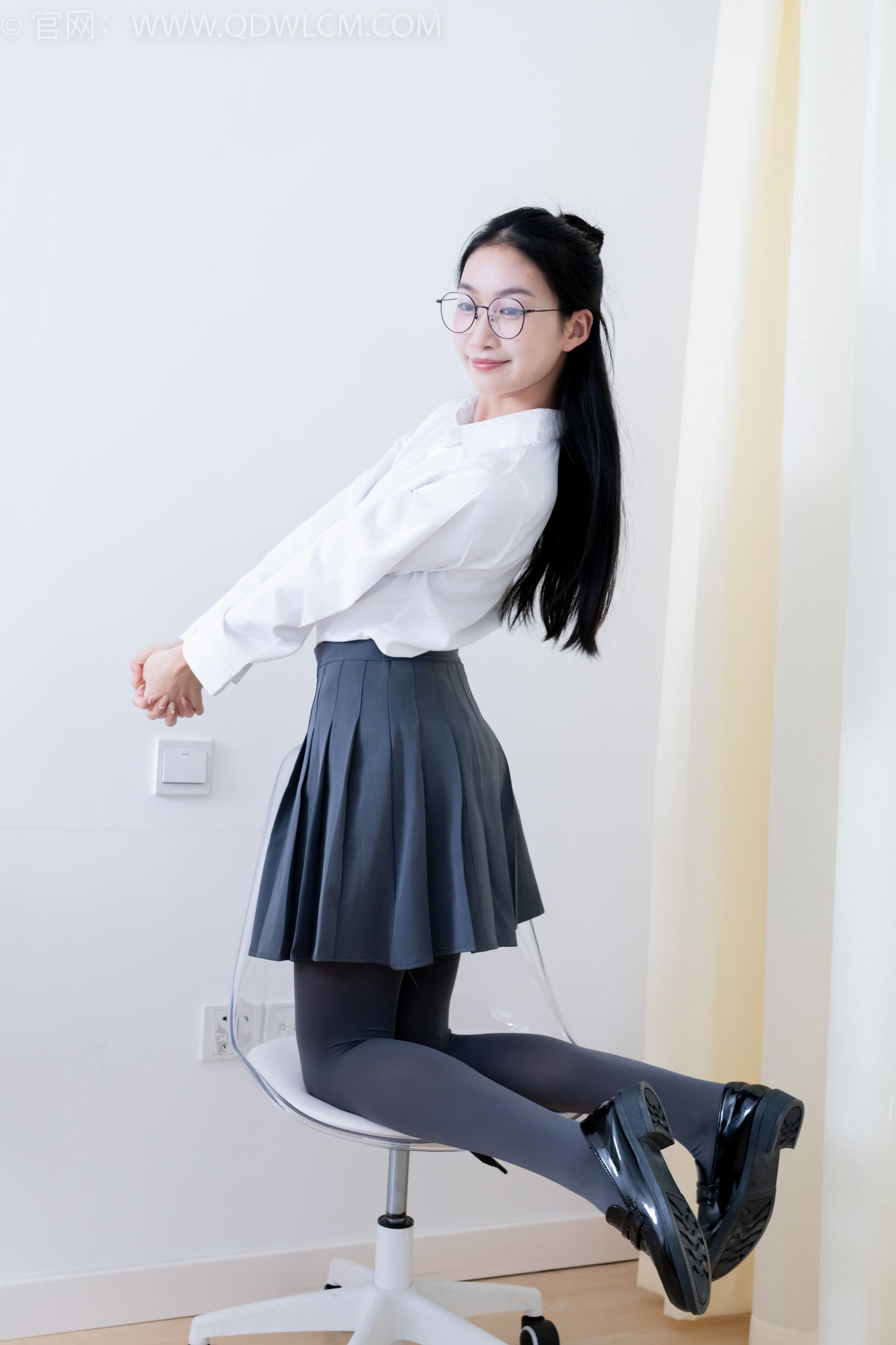 物恋传媒 No.2221 小影 -未来的诗/(160P)