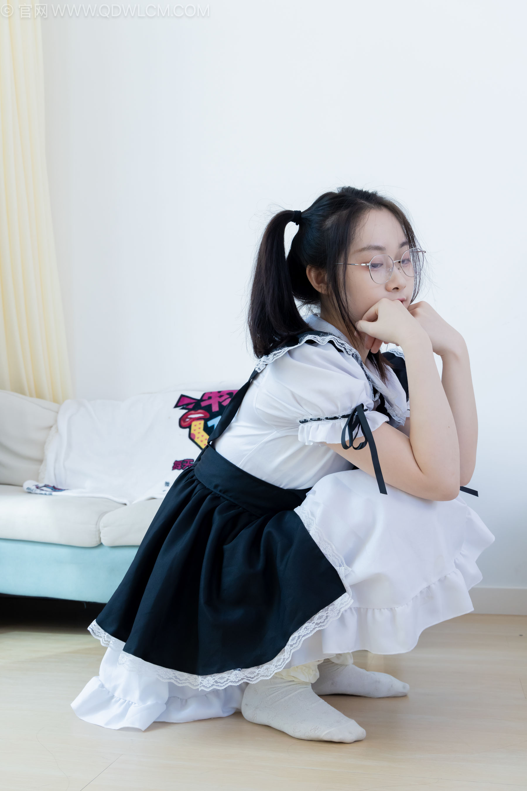 物恋传媒 No.2239 小新 -低跟鞋、白棉袜、厚肉丝、女仆装/(160P)