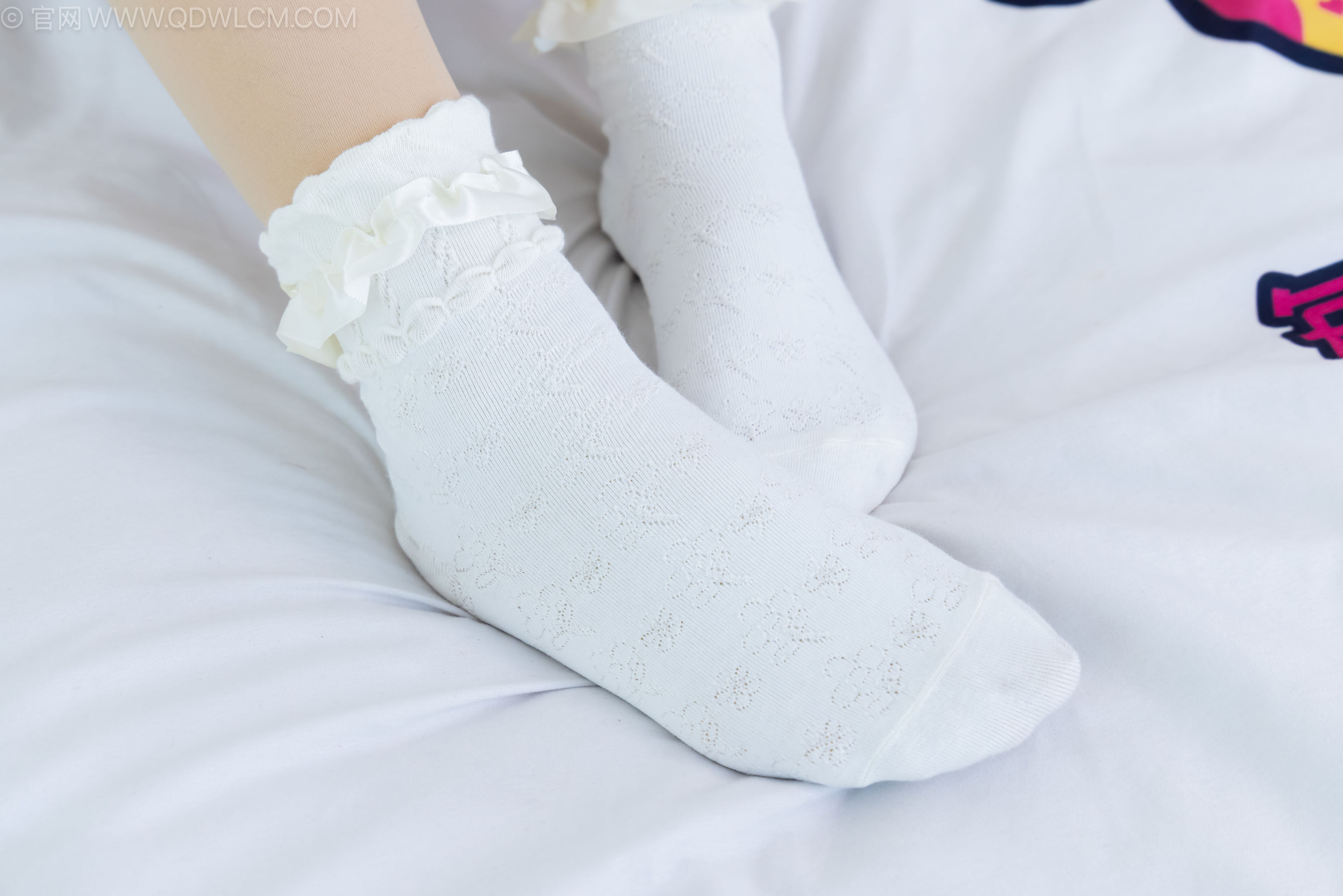 物恋传媒 No.2239 小新 -低跟鞋、白棉袜、厚肉丝、女仆装/(160P)