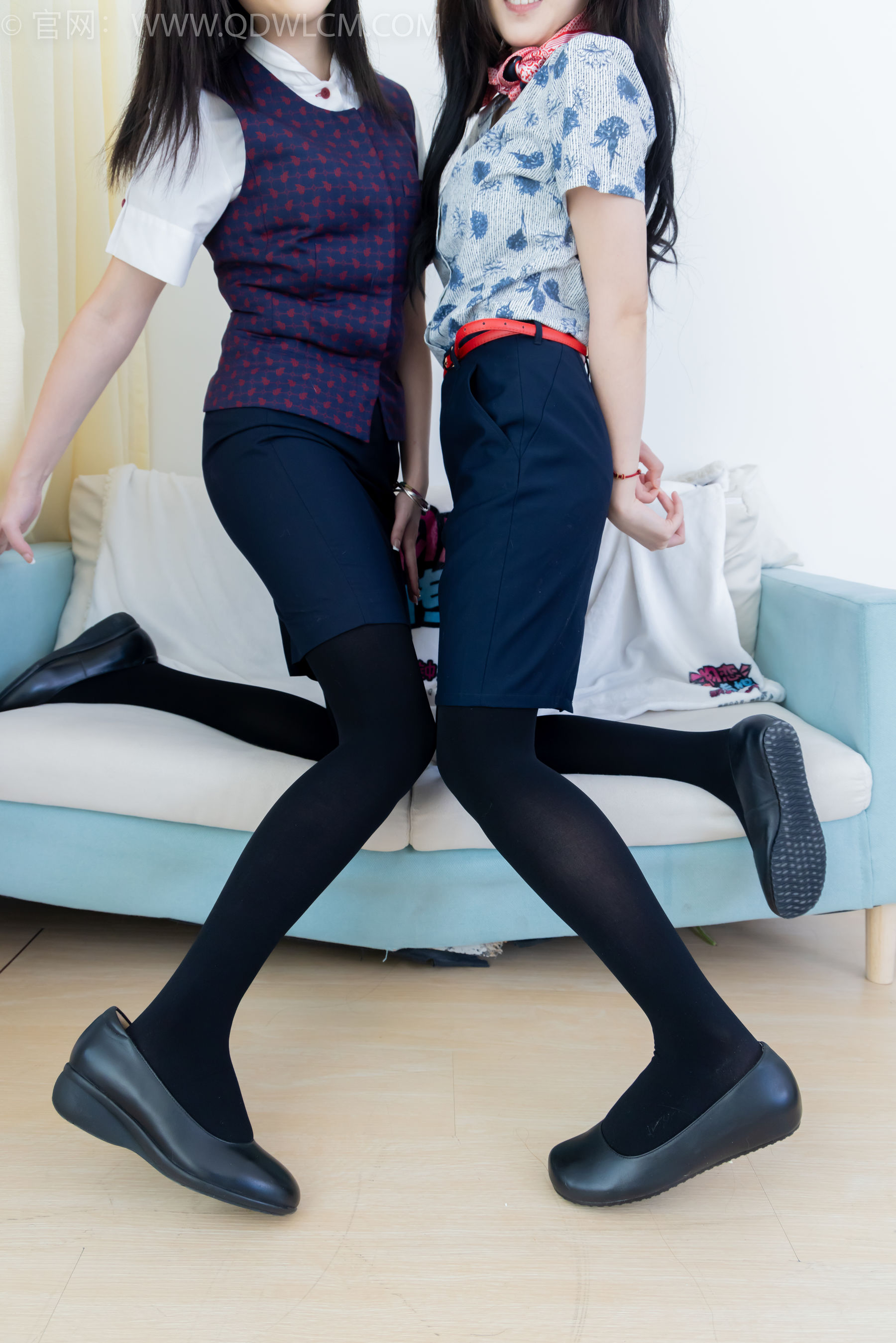 物恋传媒 No.2232 恬恬&樱桃 -皮鞋、厚黑丝、裸足、空姐制服/(150P)