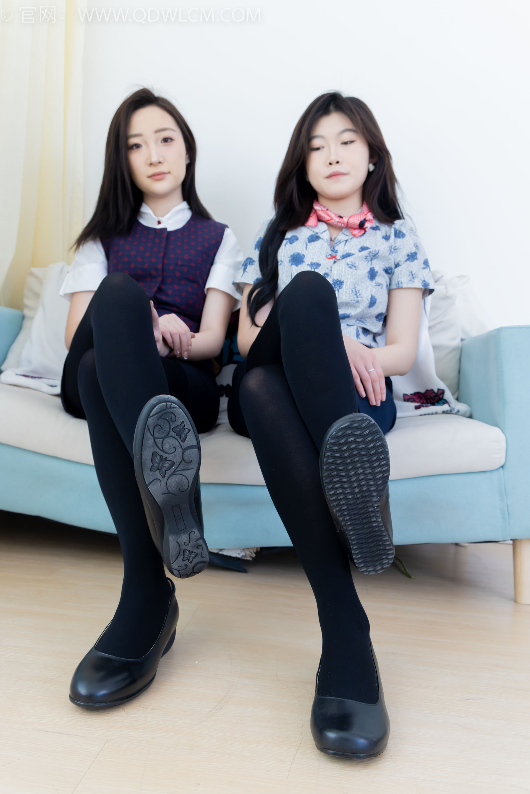 物恋传媒 No.2232 恬恬&樱桃 -皮鞋、厚黑丝、裸足、空姐制服/(150P)