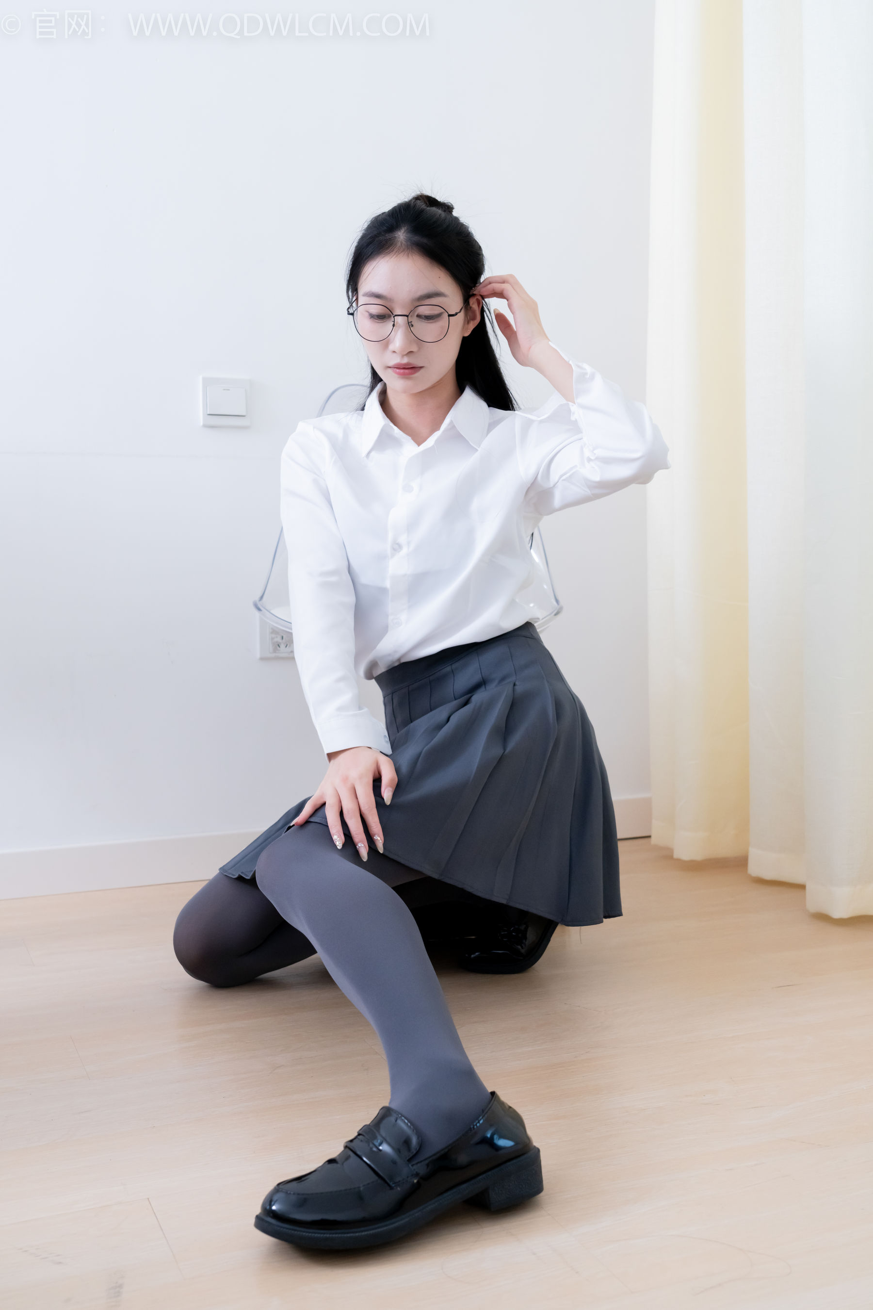 物恋传媒 No.2221 小影 -未来的诗/(160P)