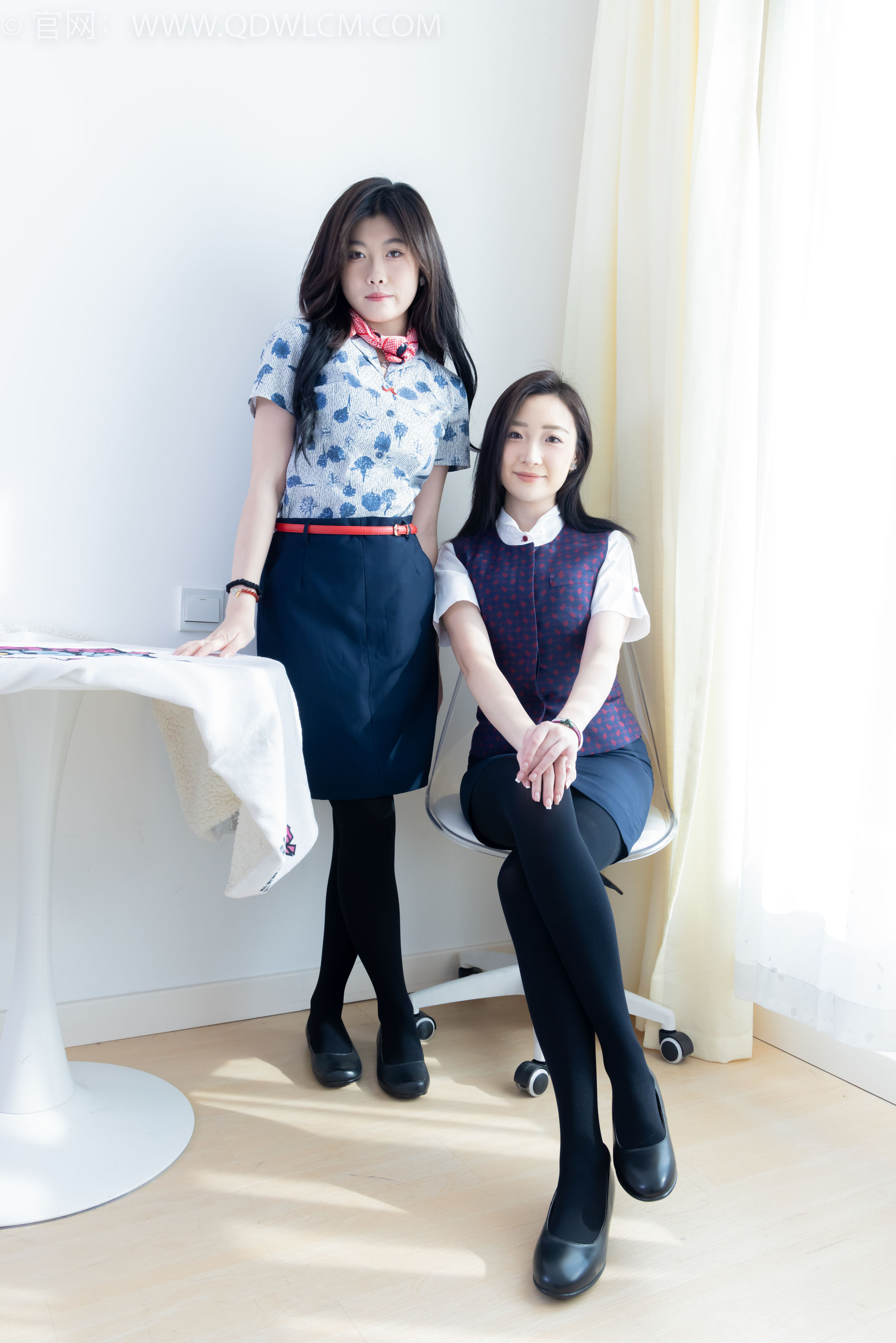 物恋传媒 No.2232 恬恬&樱桃 -皮鞋、厚黑丝、裸足、空姐制服/(150P)