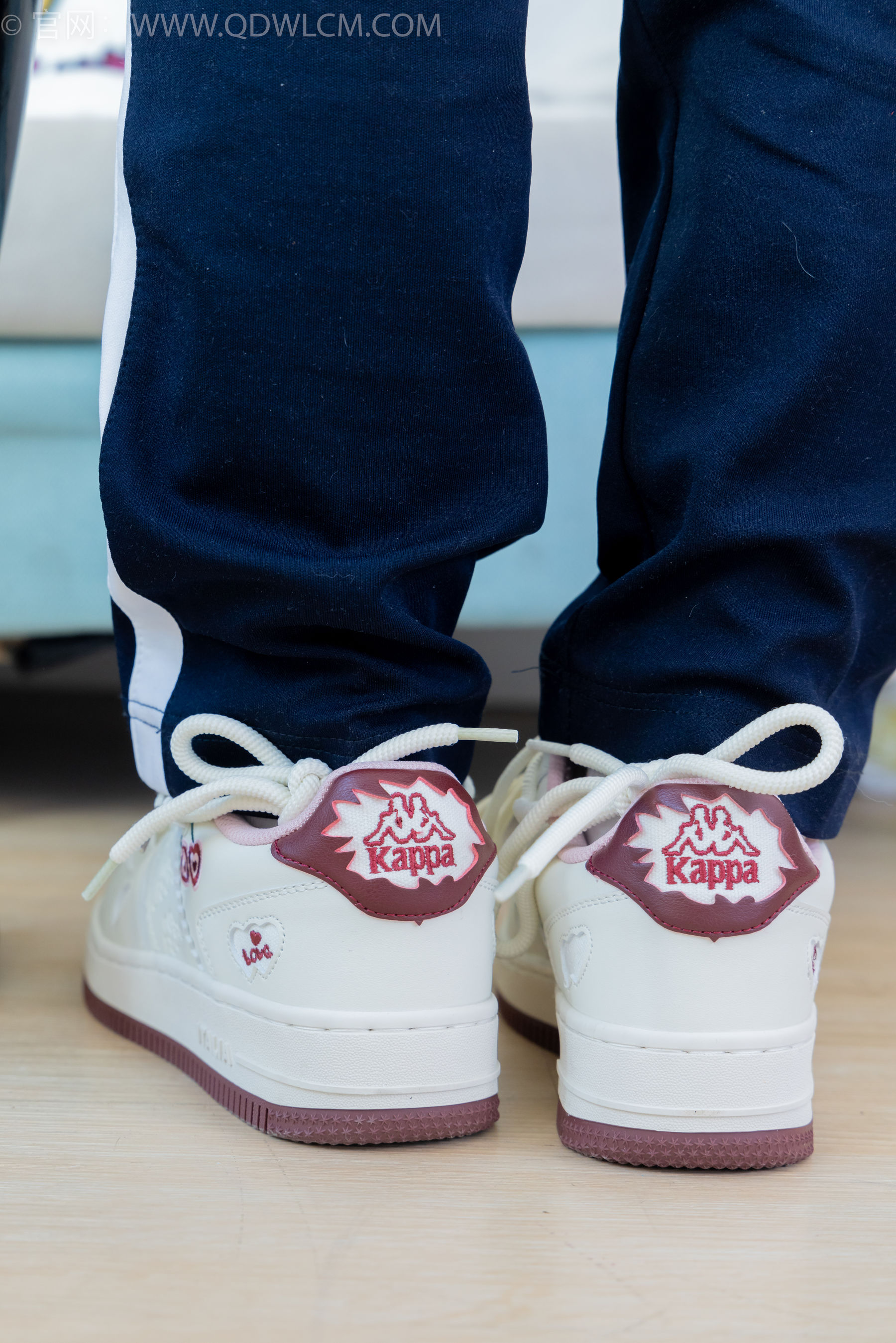 物恋传媒 No.2231 菜菜&岚岚 -高跟长靴、板鞋、裤里丝、白棉袜、油亮肉丝、黑丝/(150P)