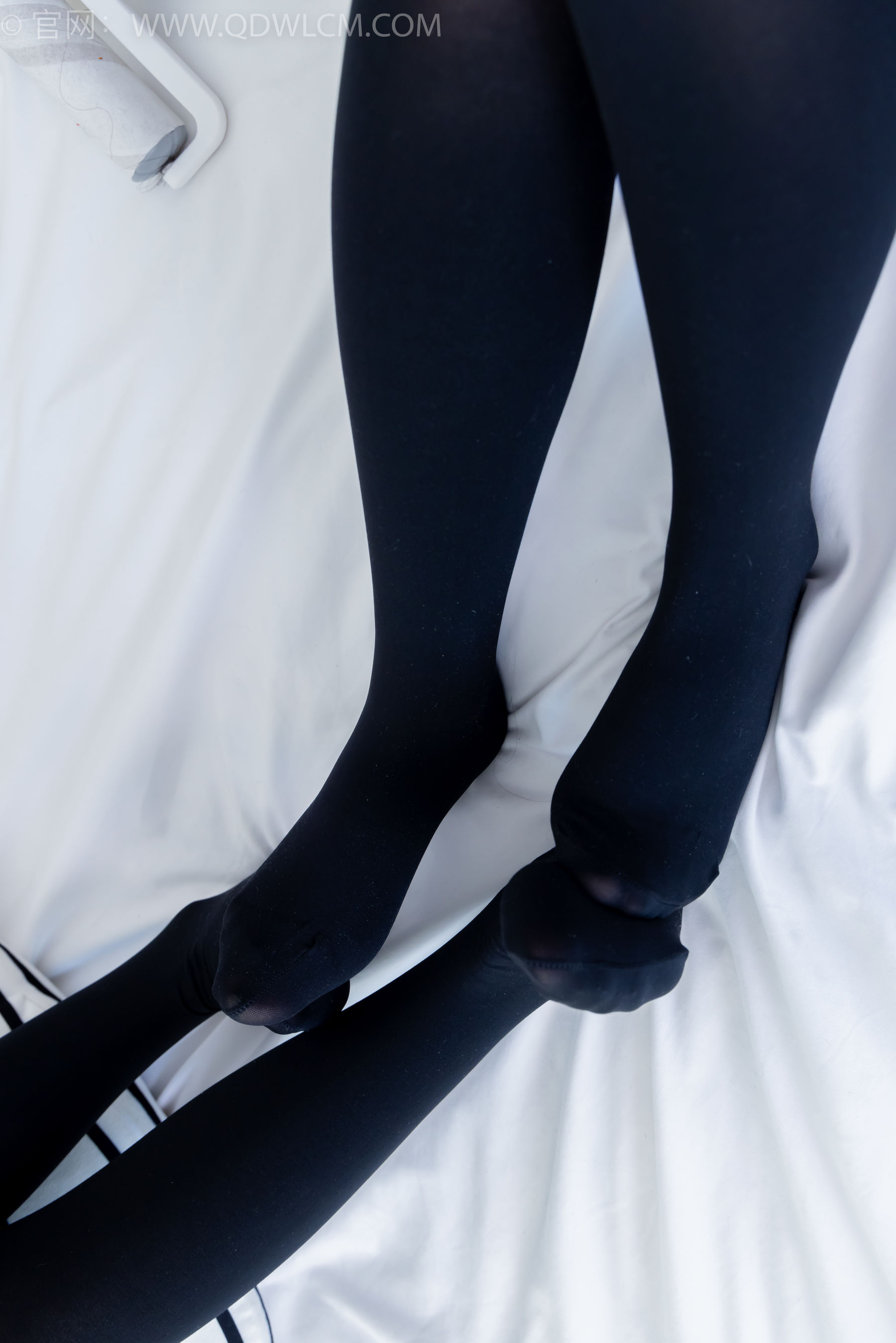 物恋传媒 No.2232 恬恬&樱桃 -皮鞋、厚黑丝、裸足、空姐制服/(150P)