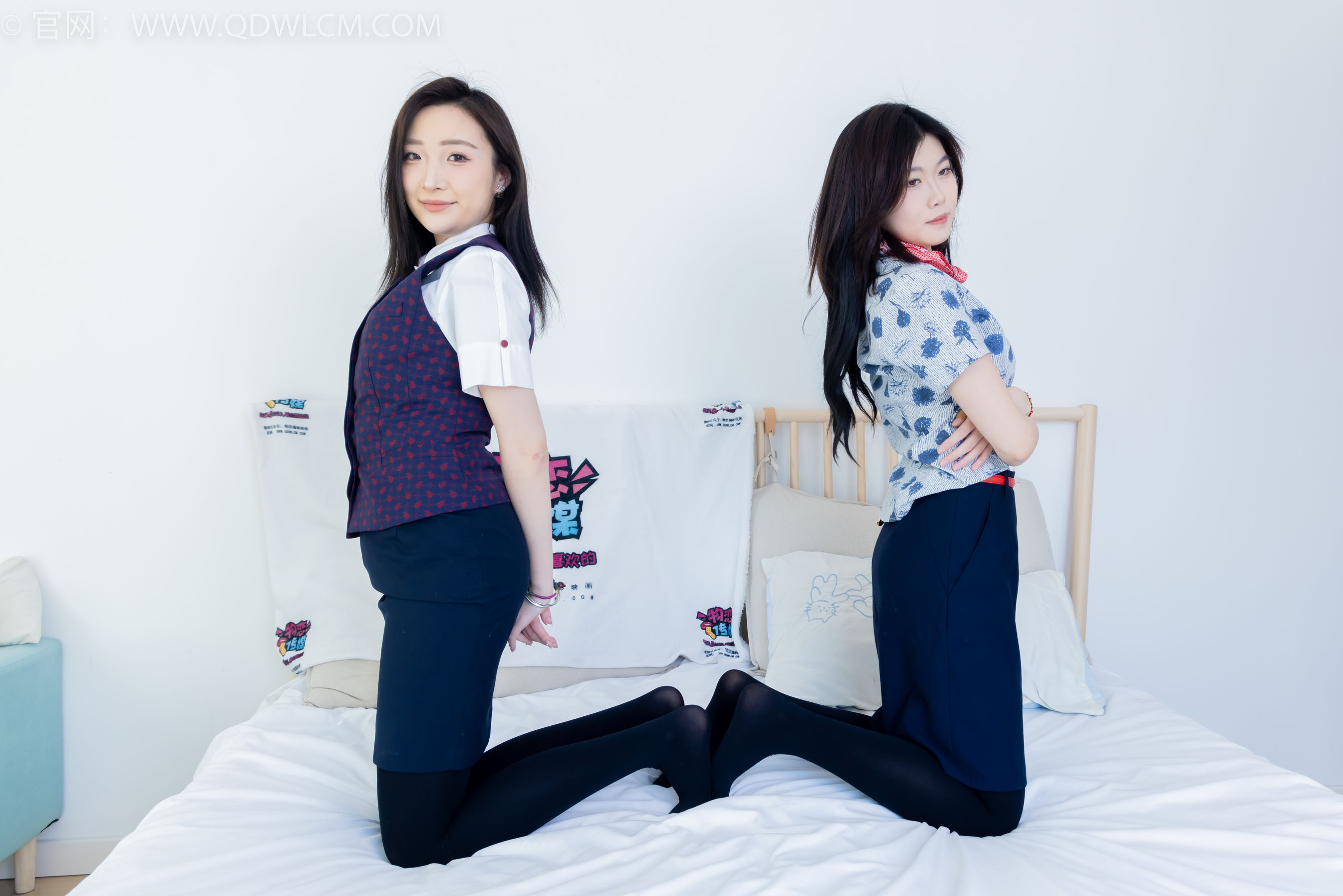 物恋传媒 No.2232 恬恬&樱桃 -皮鞋、厚黑丝、裸足、空姐制服/(150P)