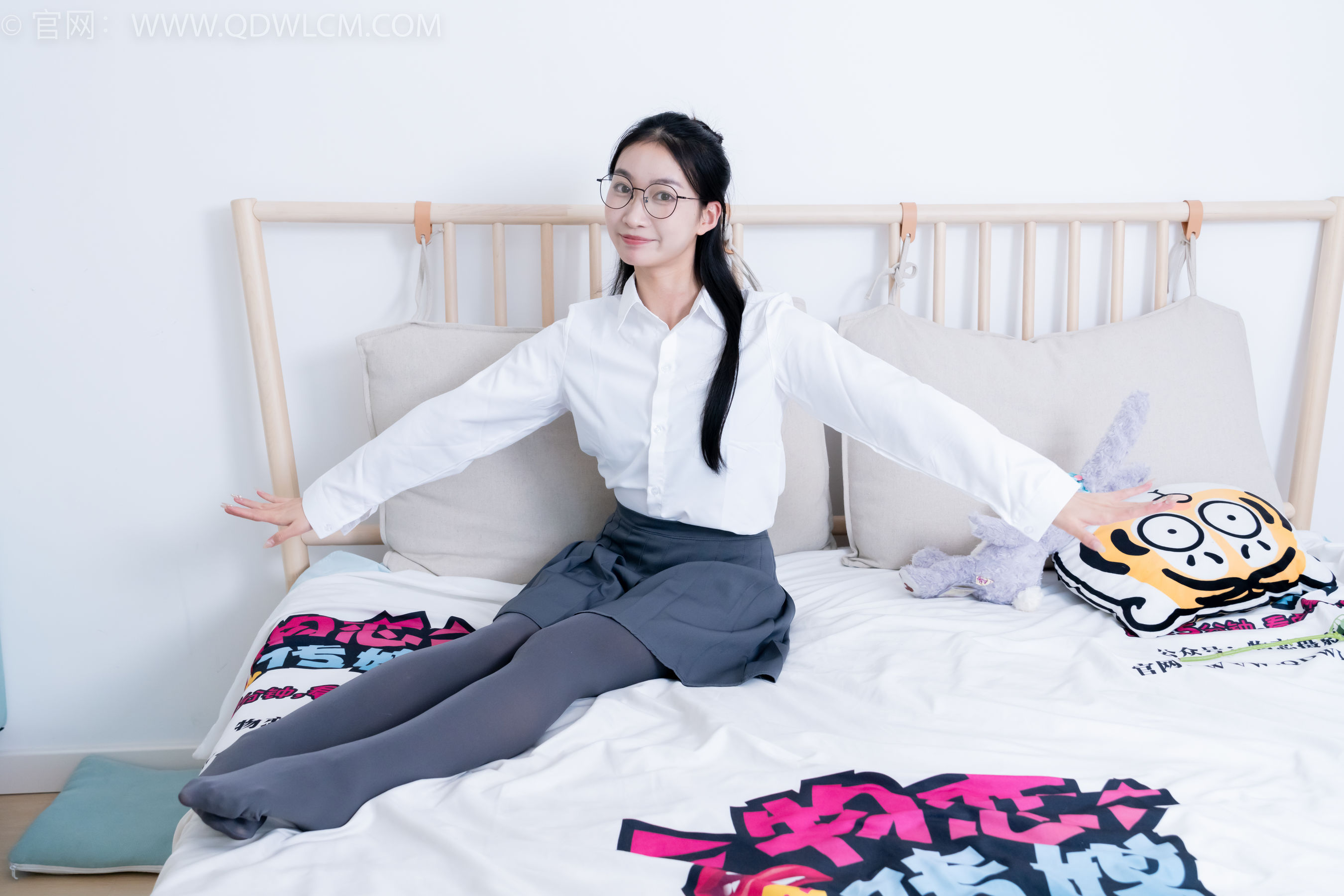 物恋传媒 No.2221 小影 -未来的诗/(160P)