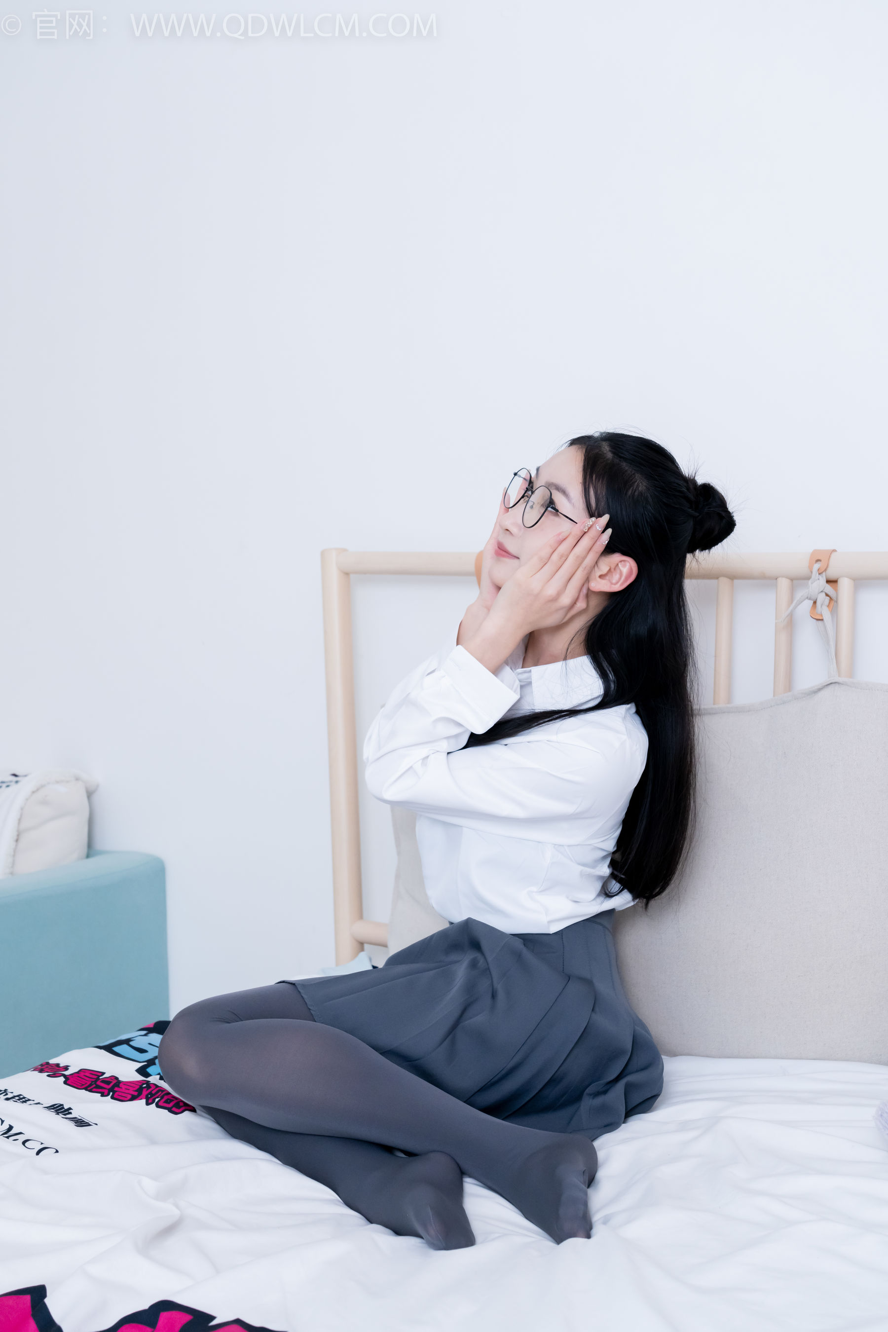 物恋传媒 No.2221 小影 -未来的诗/(160P)