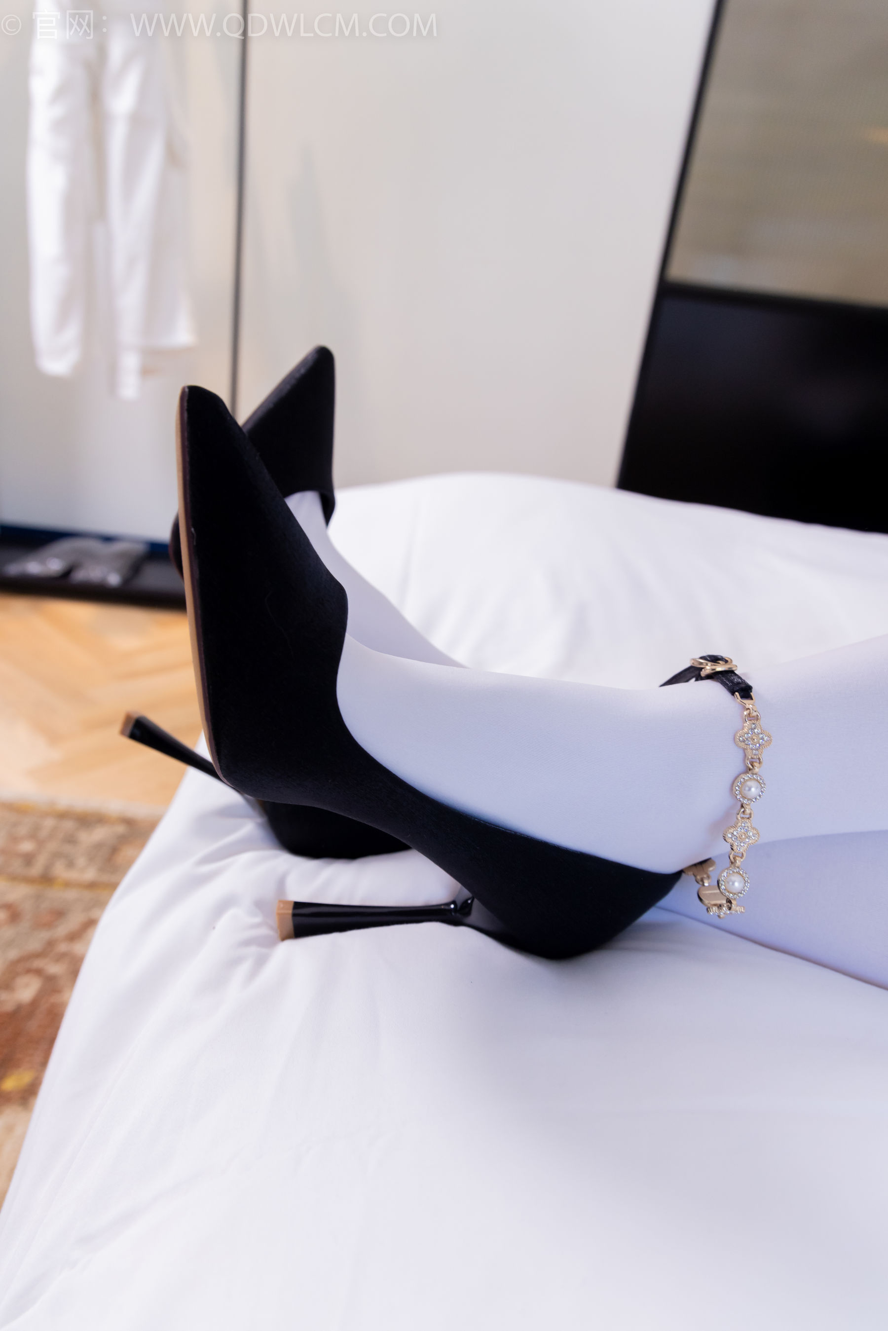 物恋传媒 No.2224 闪闪 -天明那道光/(160P)