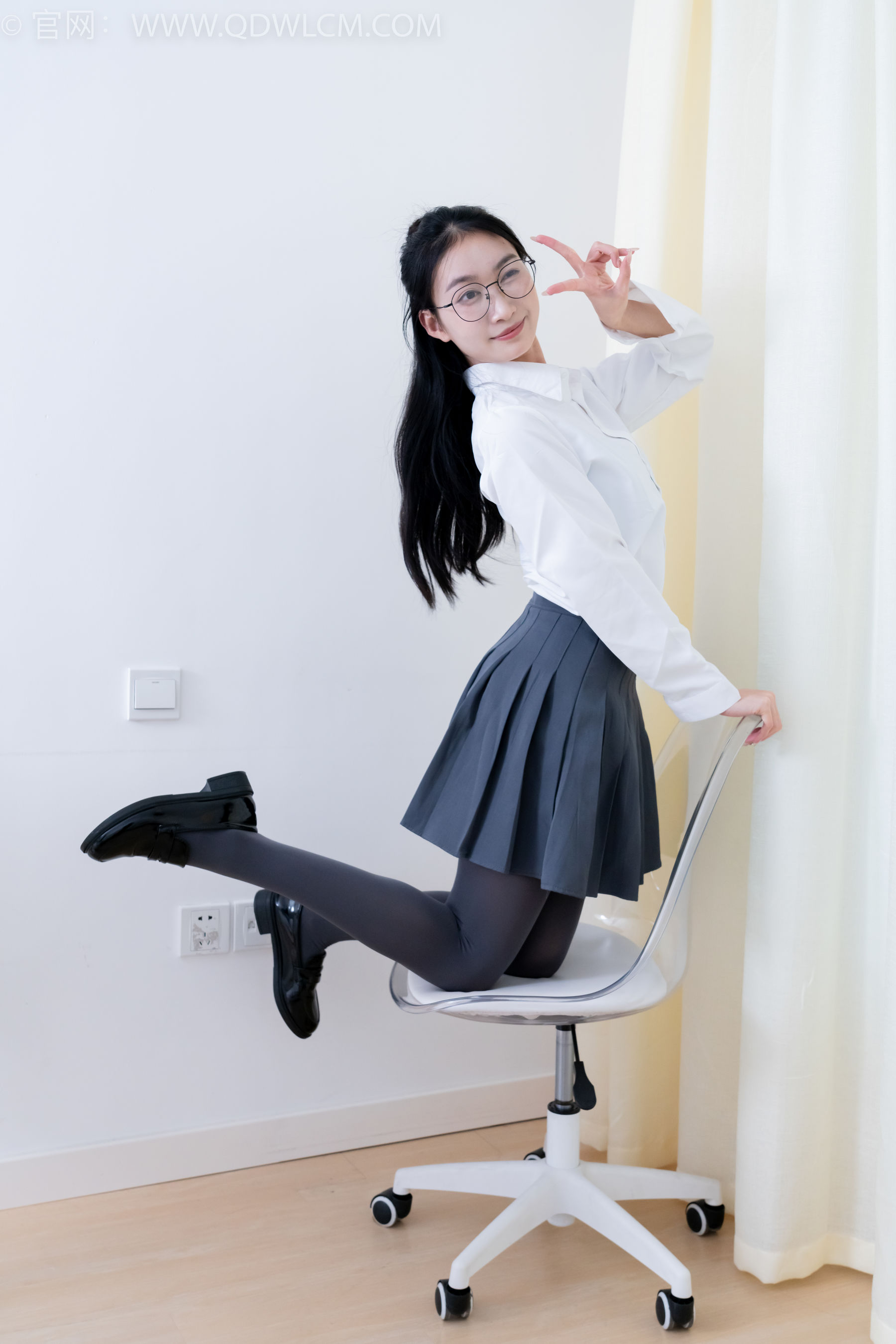 物恋传媒 No.2221 小影 -未来的诗/(160P)