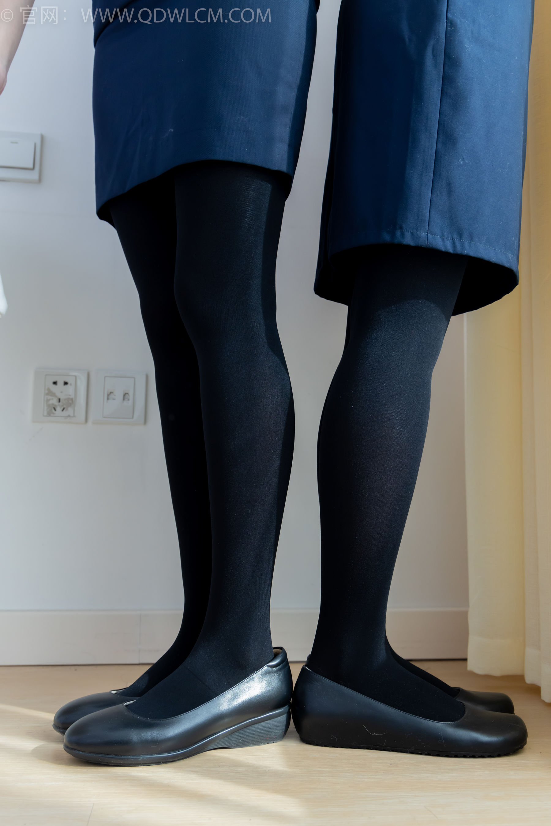 物恋传媒 No.2232 恬恬&樱桃 -皮鞋、厚黑丝、裸足、空姐制服/(150P)