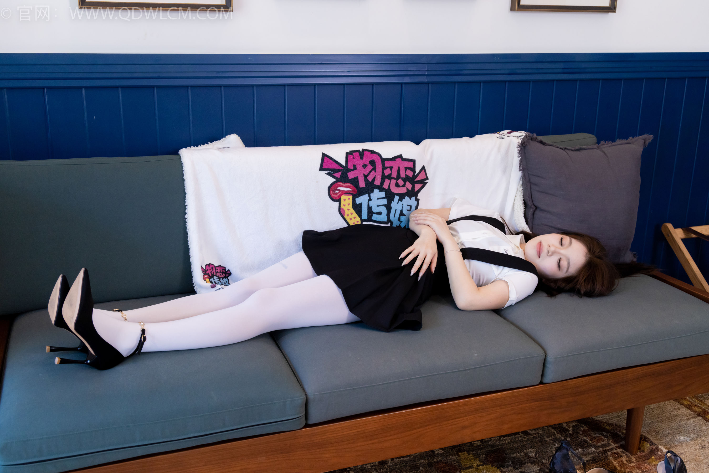 物恋传媒 No.2224 闪闪 -天明那道光/(160P)