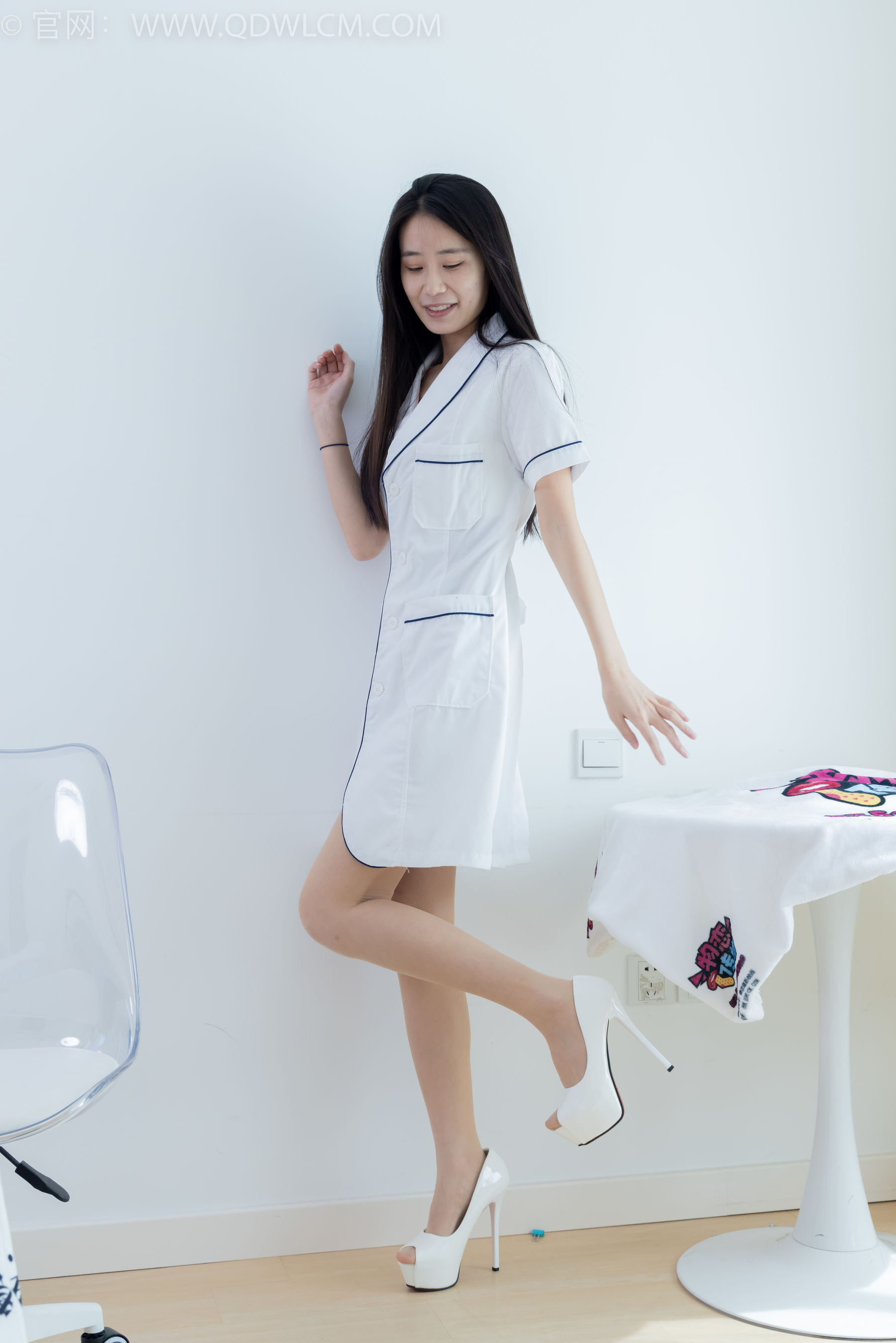 物恋传媒 No.2234 菜菜 -高跟鞋、肉丝、护士服/(159P)