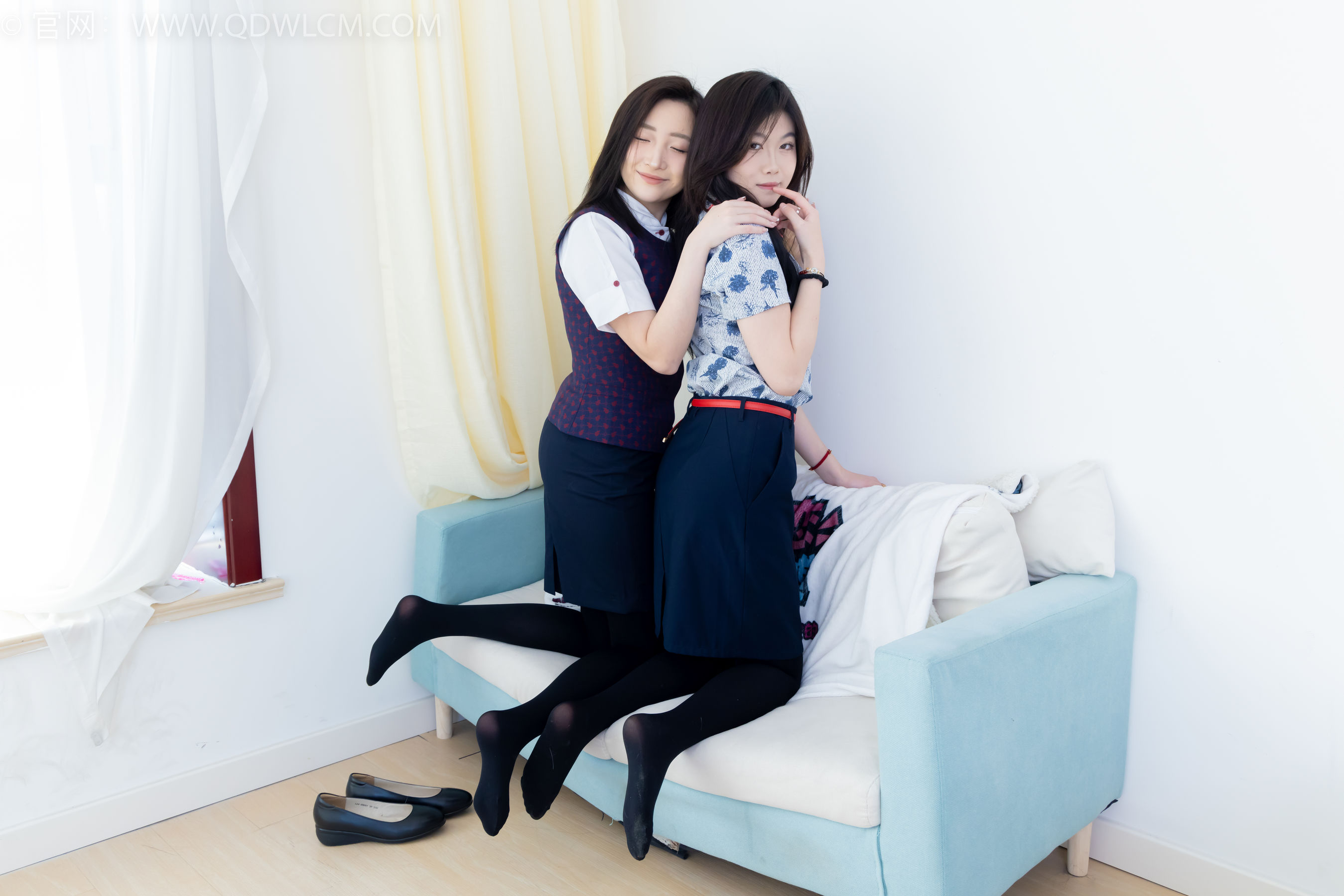 物恋传媒 No.2232 恬恬&樱桃 -皮鞋、厚黑丝、裸足、空姐制服/(150P)