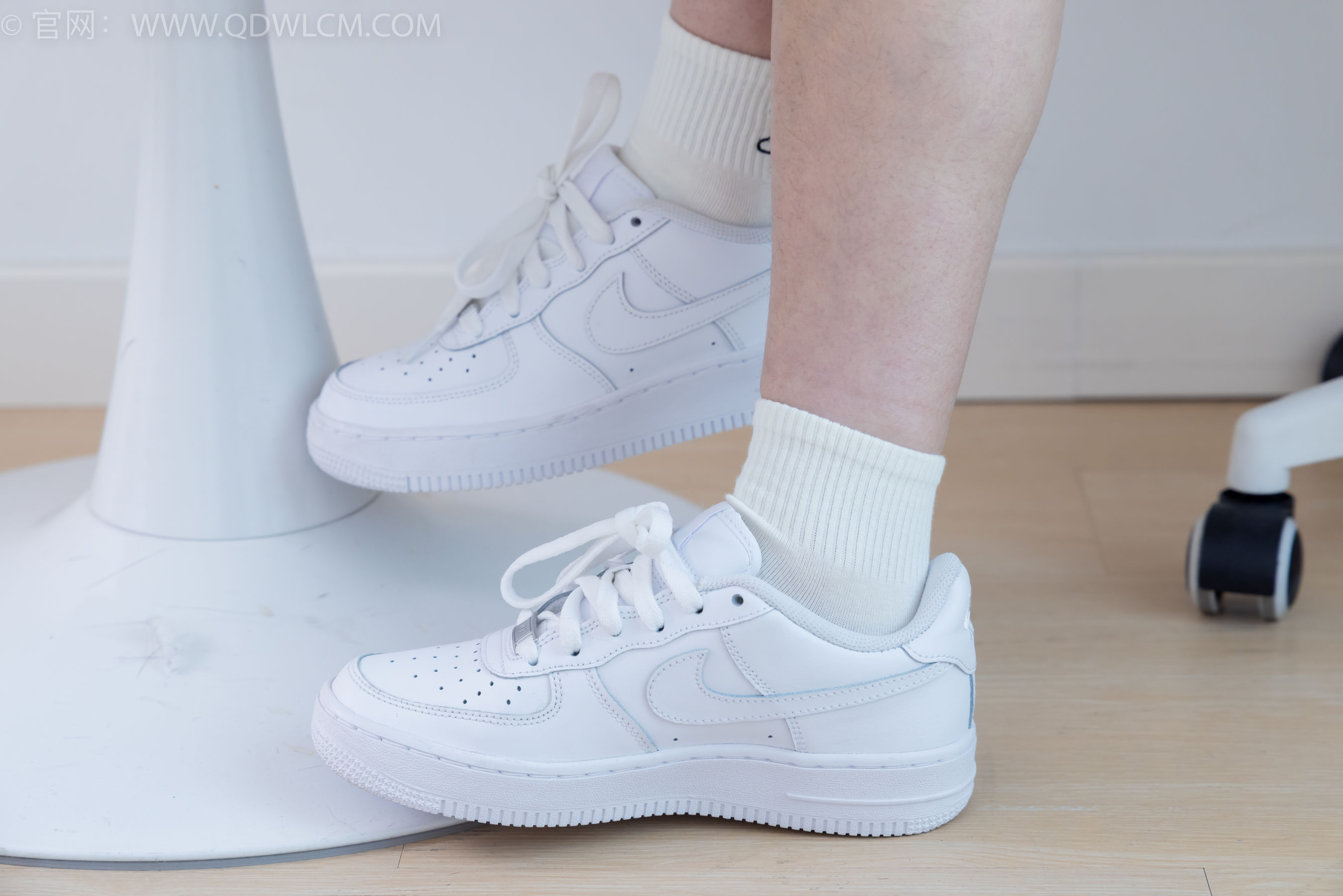 物恋传媒 No.2227 铃铛 -镜花水月/(150P)