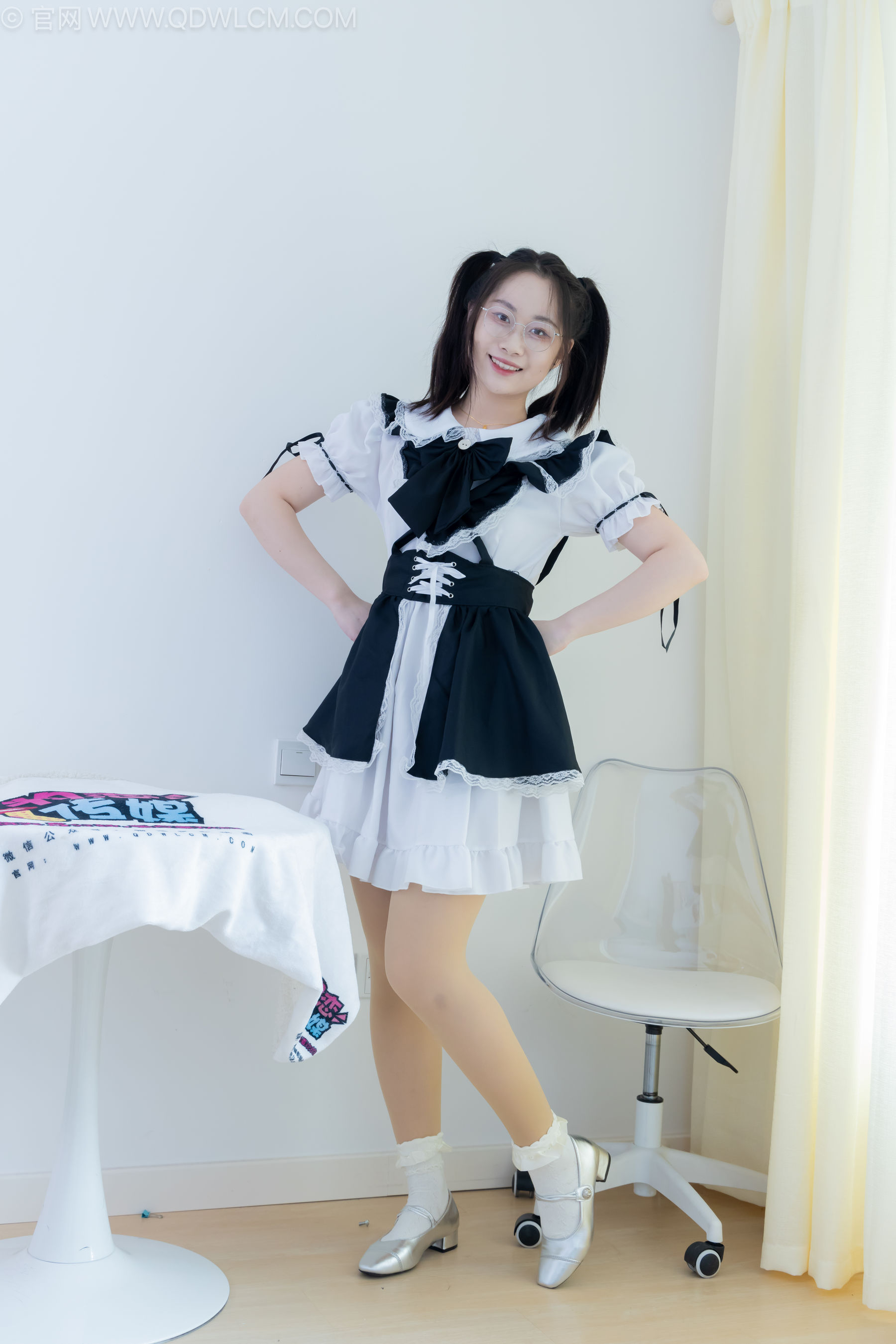 物恋传媒 No.2239 小新 -低跟鞋、白棉袜、厚肉丝、女仆装/(160P)