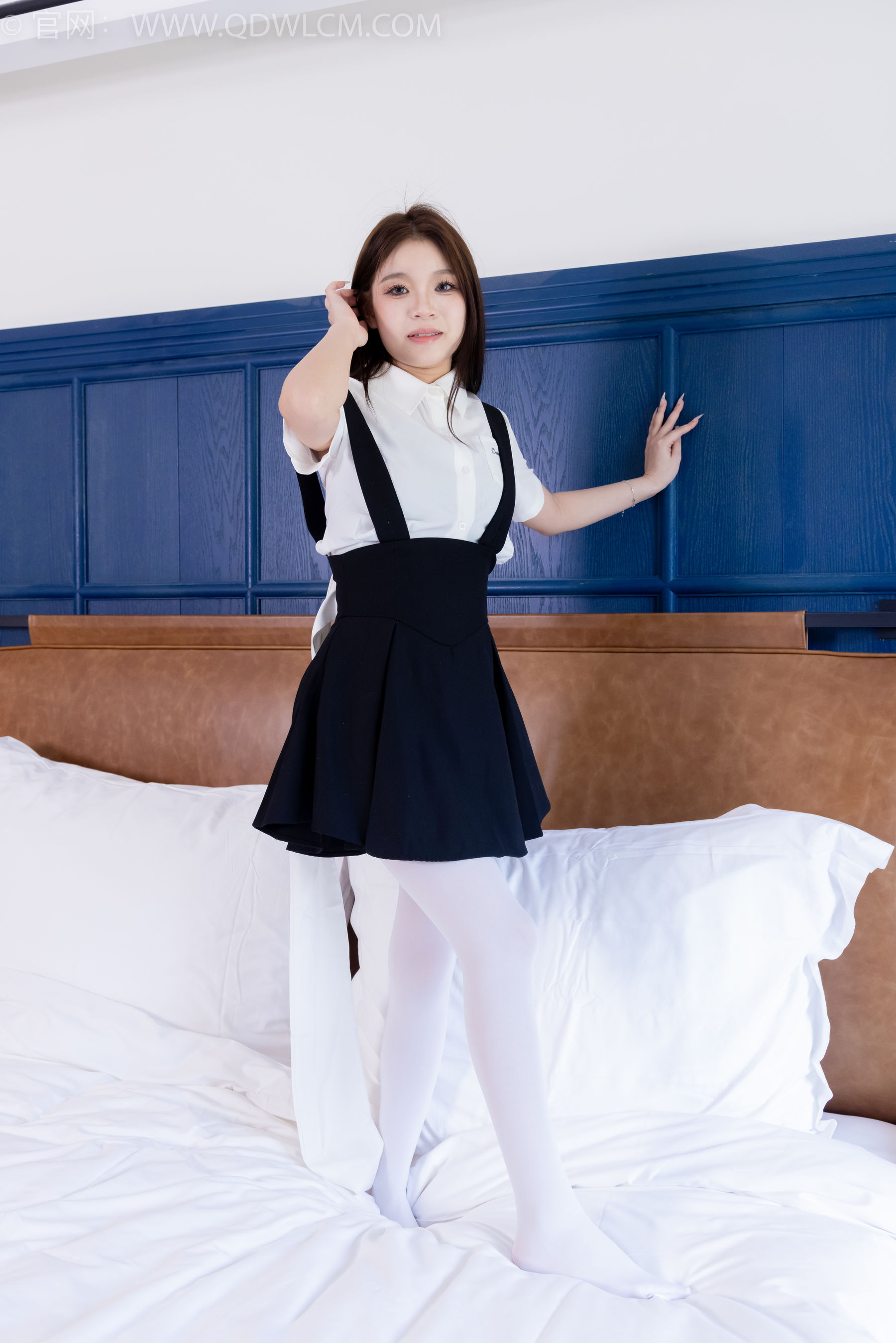 物恋传媒 No.2224 闪闪 -天明那道光/(160P)