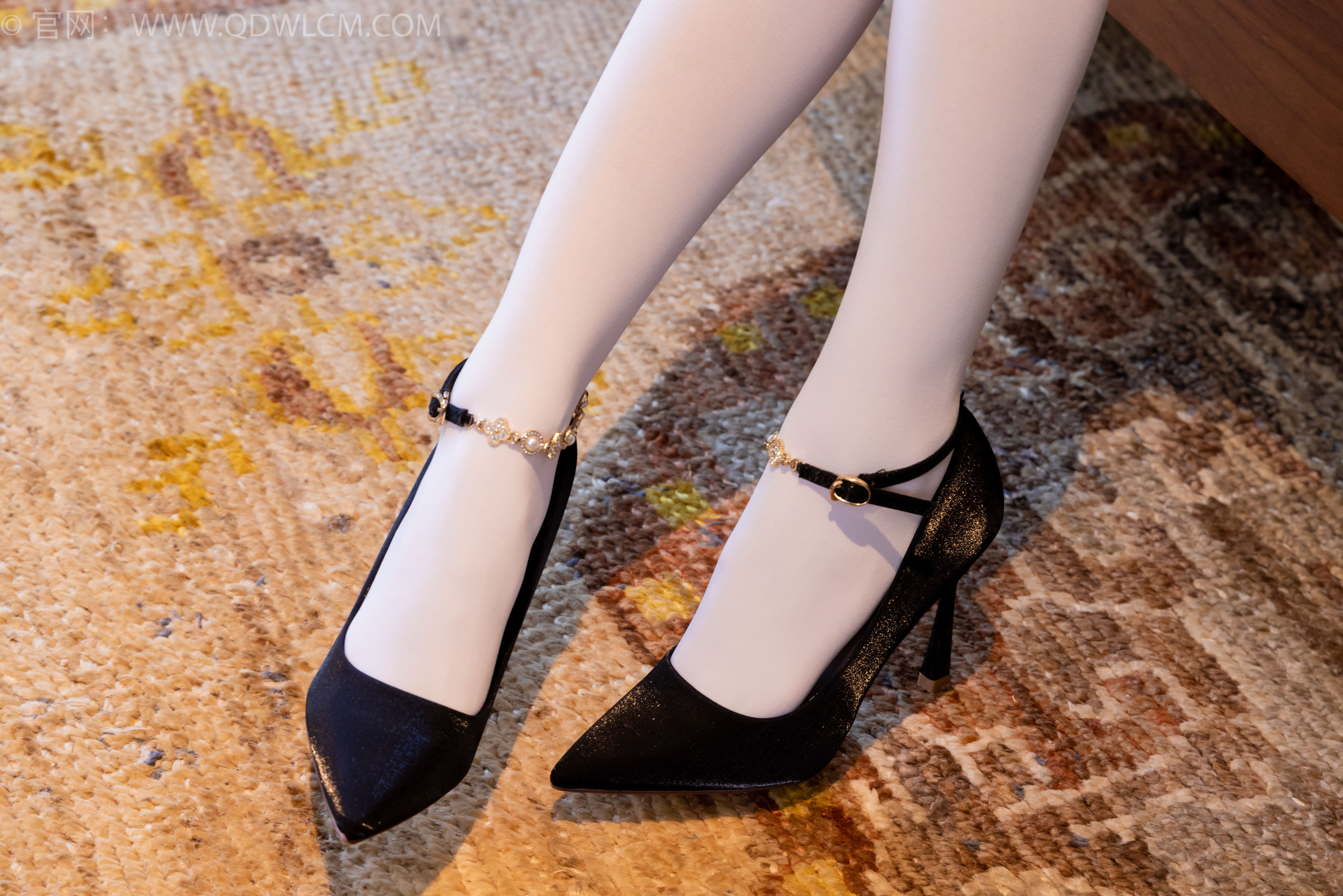 物恋传媒 No.2224 闪闪 -天明那道光/(160P)