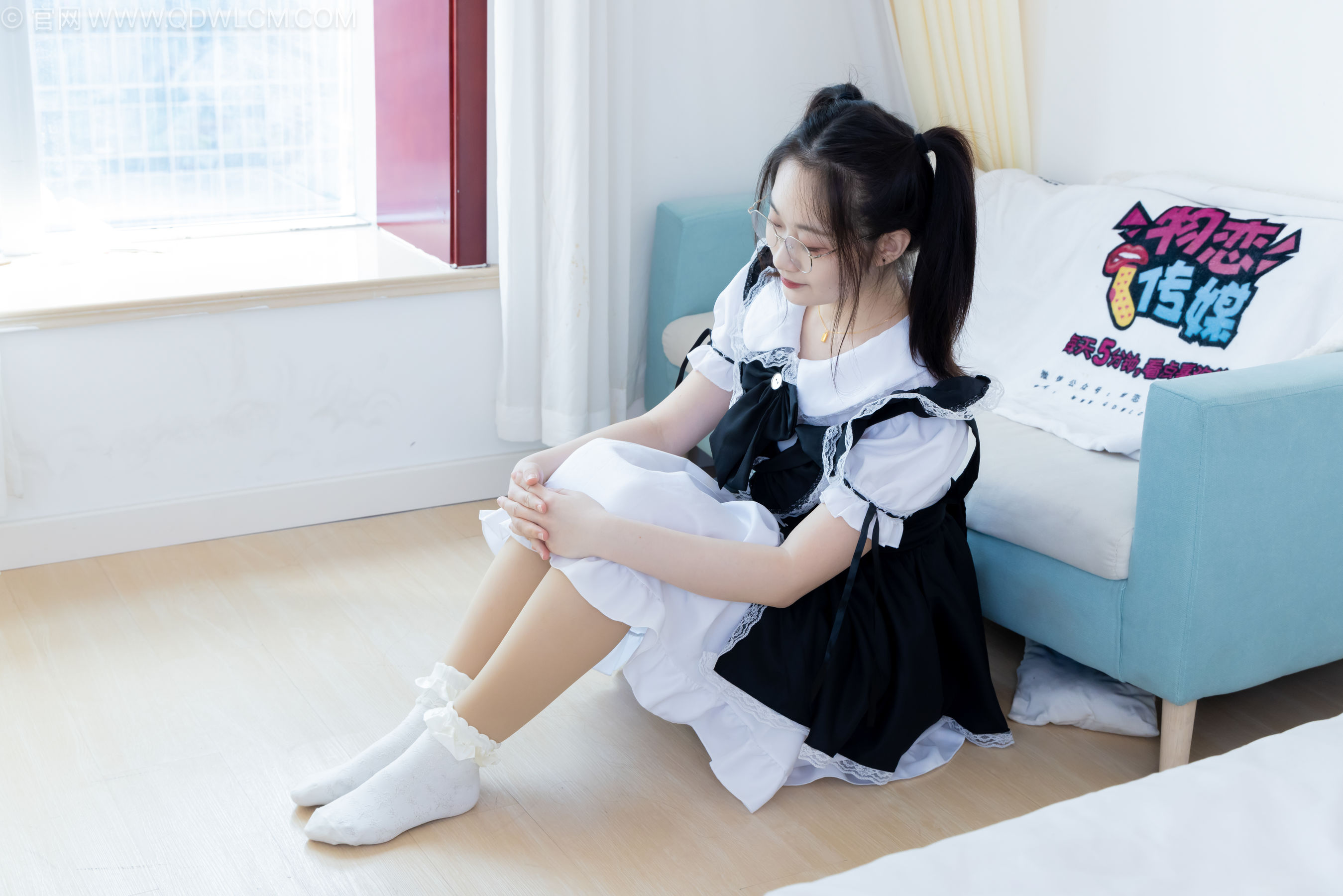 物恋传媒 No.2239 小新 -低跟鞋、白棉袜、厚肉丝、女仆装/(160P)