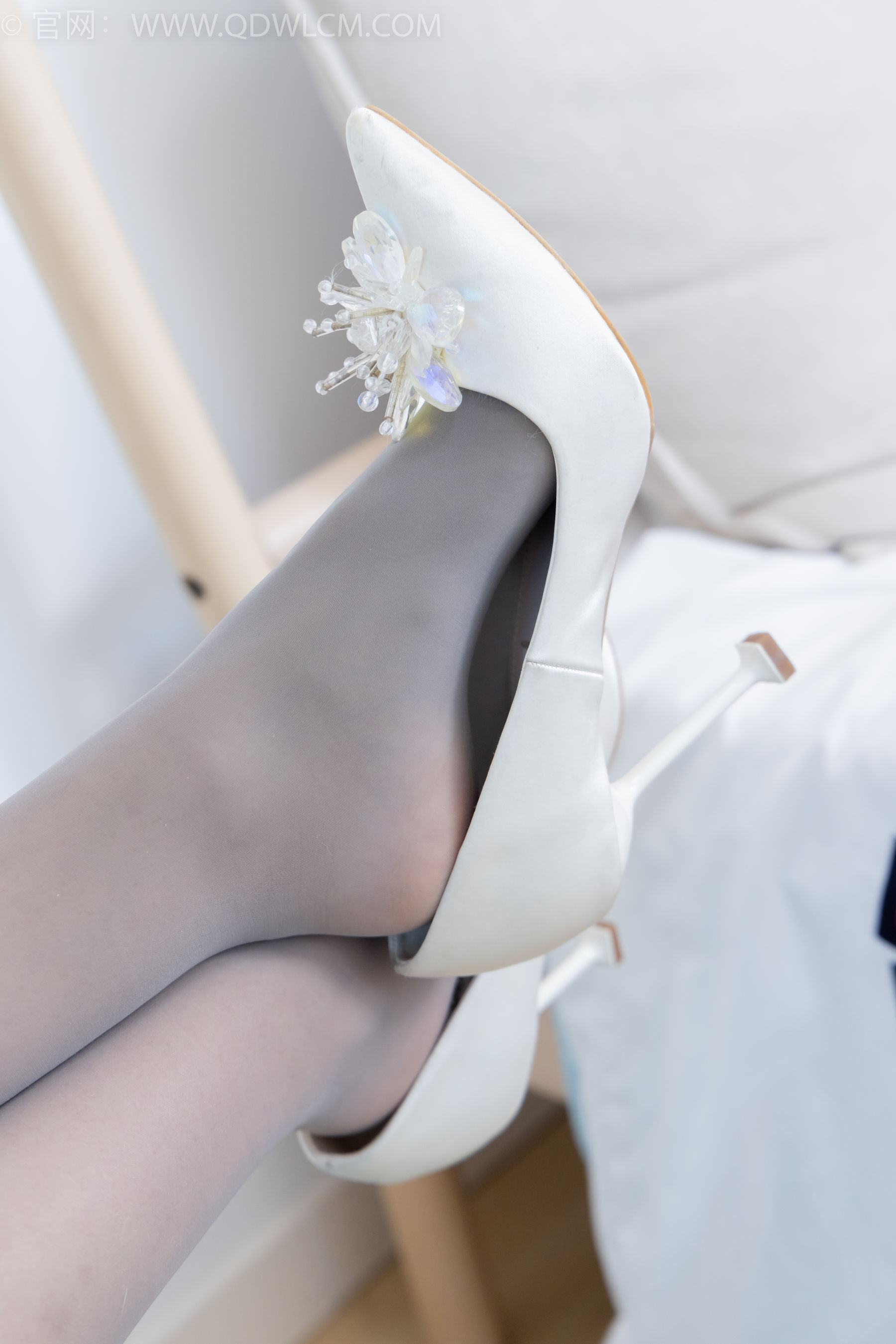 物恋传媒 No.2223 泡泡 -凄美的离别/(170P)