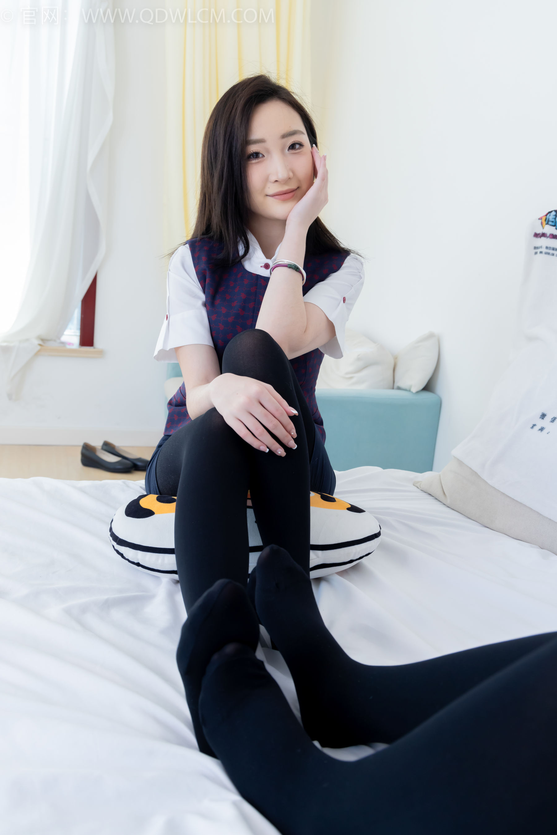 物恋传媒 No.2232 恬恬&樱桃 -皮鞋、厚黑丝、裸足、空姐制服/(150P)